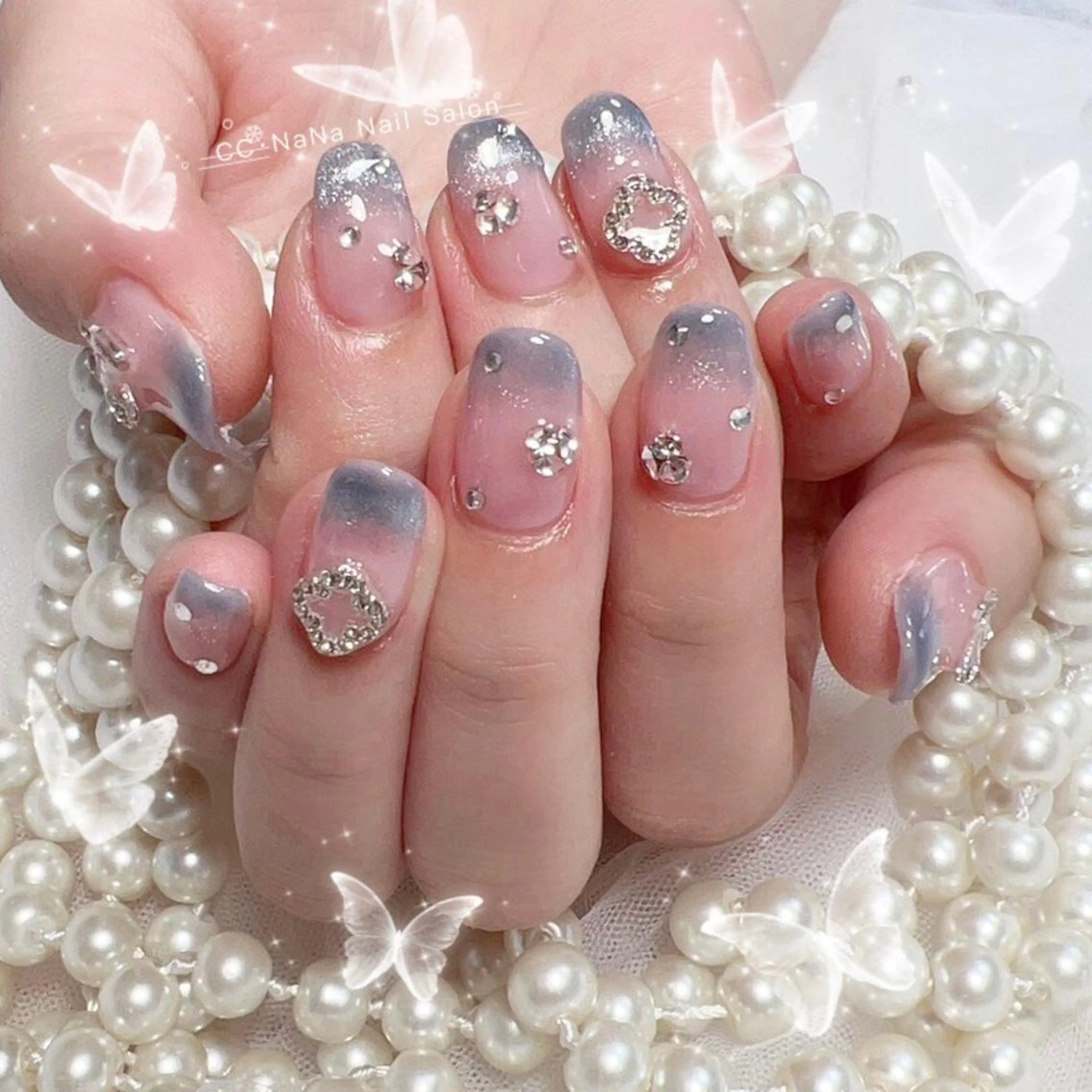 ネイル チークネイル フラッシュネイル ハート キラキラネイル 韓国ネイル ハンドネイル 💎CC・NaNa 韓国風ネイル🌙Cのネイルデザイン