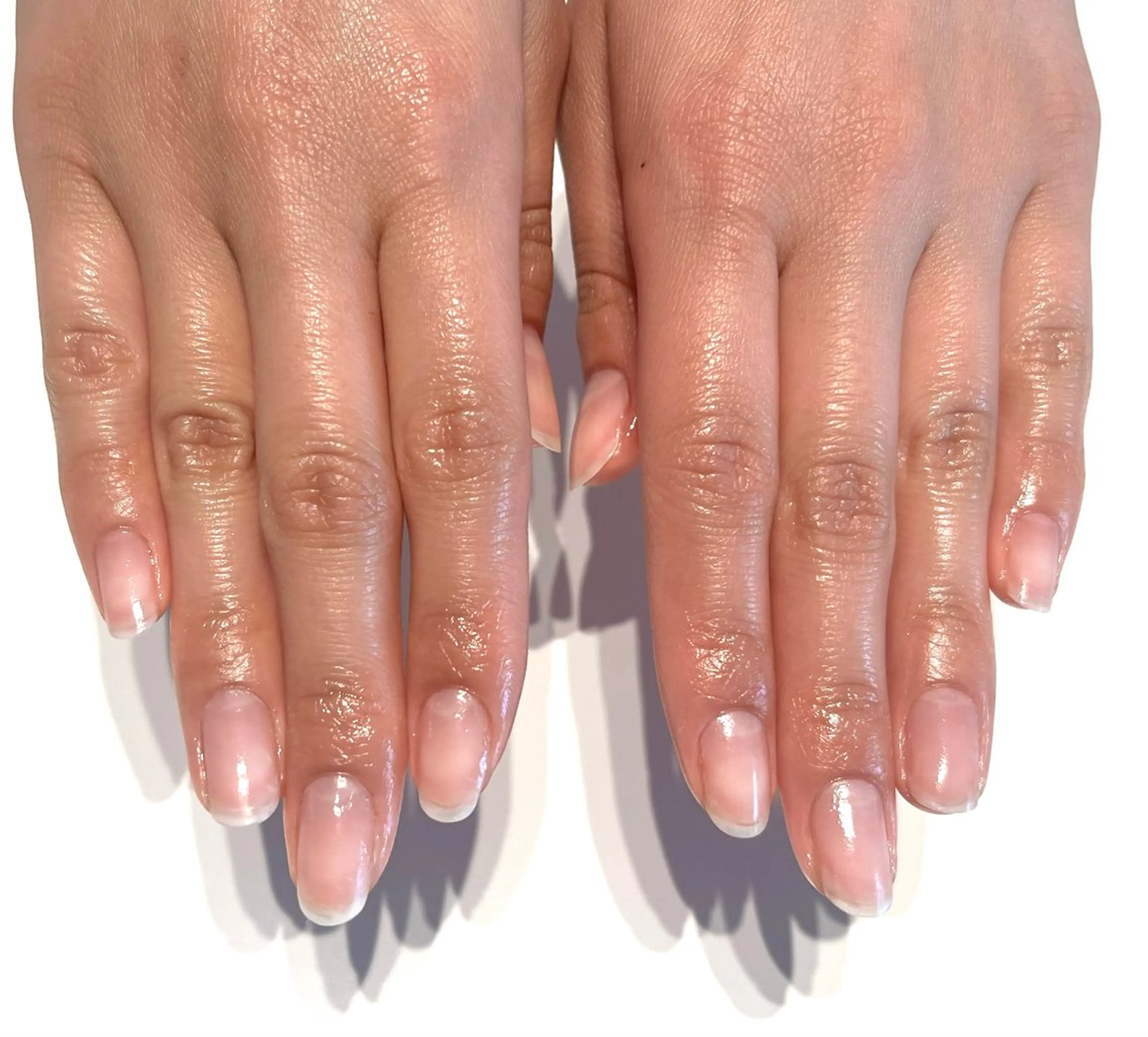 ネイル 自爪とネイルケア専門サロン　プリナチュール所属・吉岡 泉のネイルデザイン