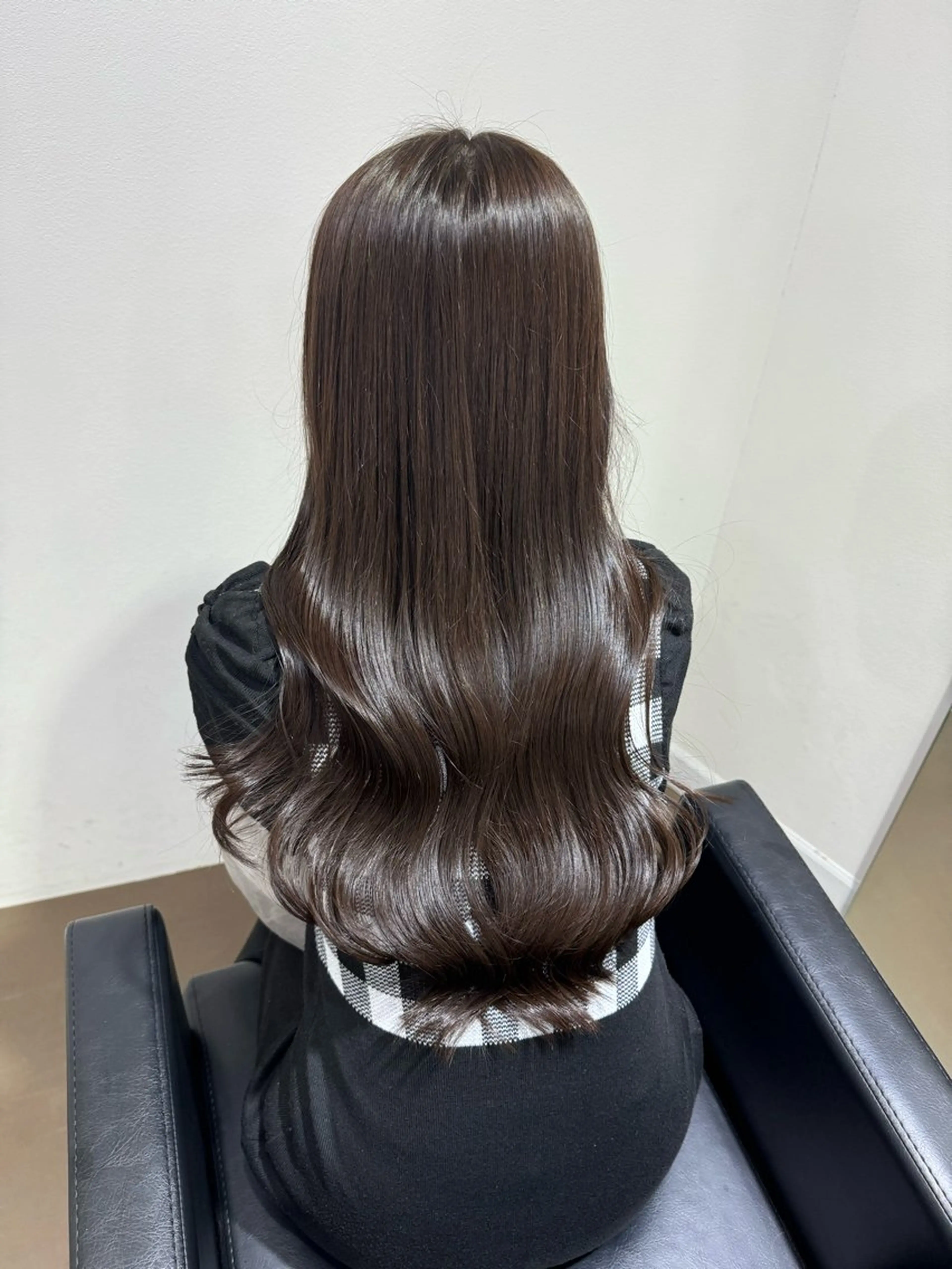 ロング ボブ くびれヘア 髪質改善 韓国風ヘア レイヤーカット 【ioe岡本】🐶 向井歩のヘアスタイル