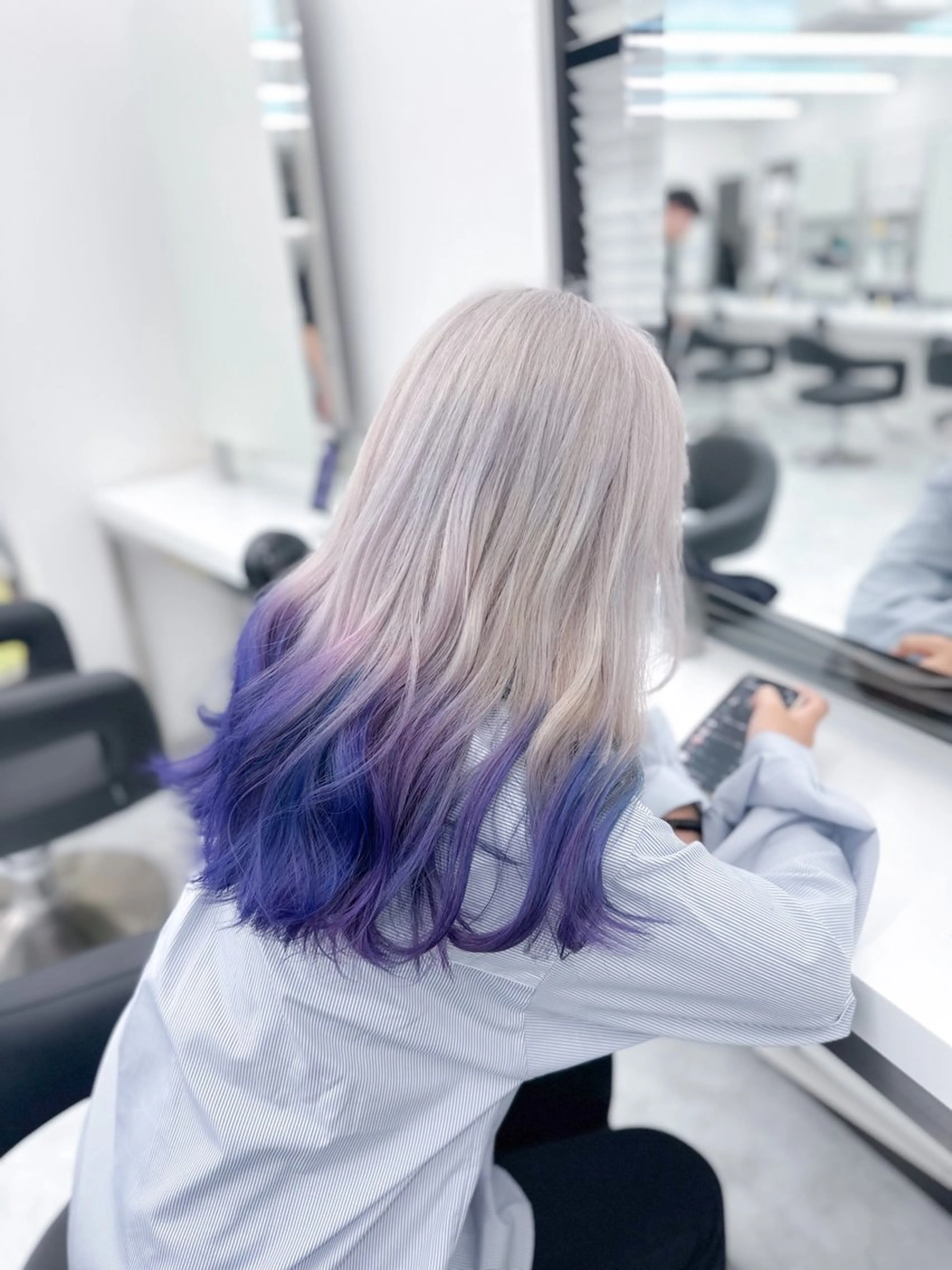 セミロング カラー reco所属・ウルフ&レイヤー特化 まとまる美髪矯正のヘアスタイル