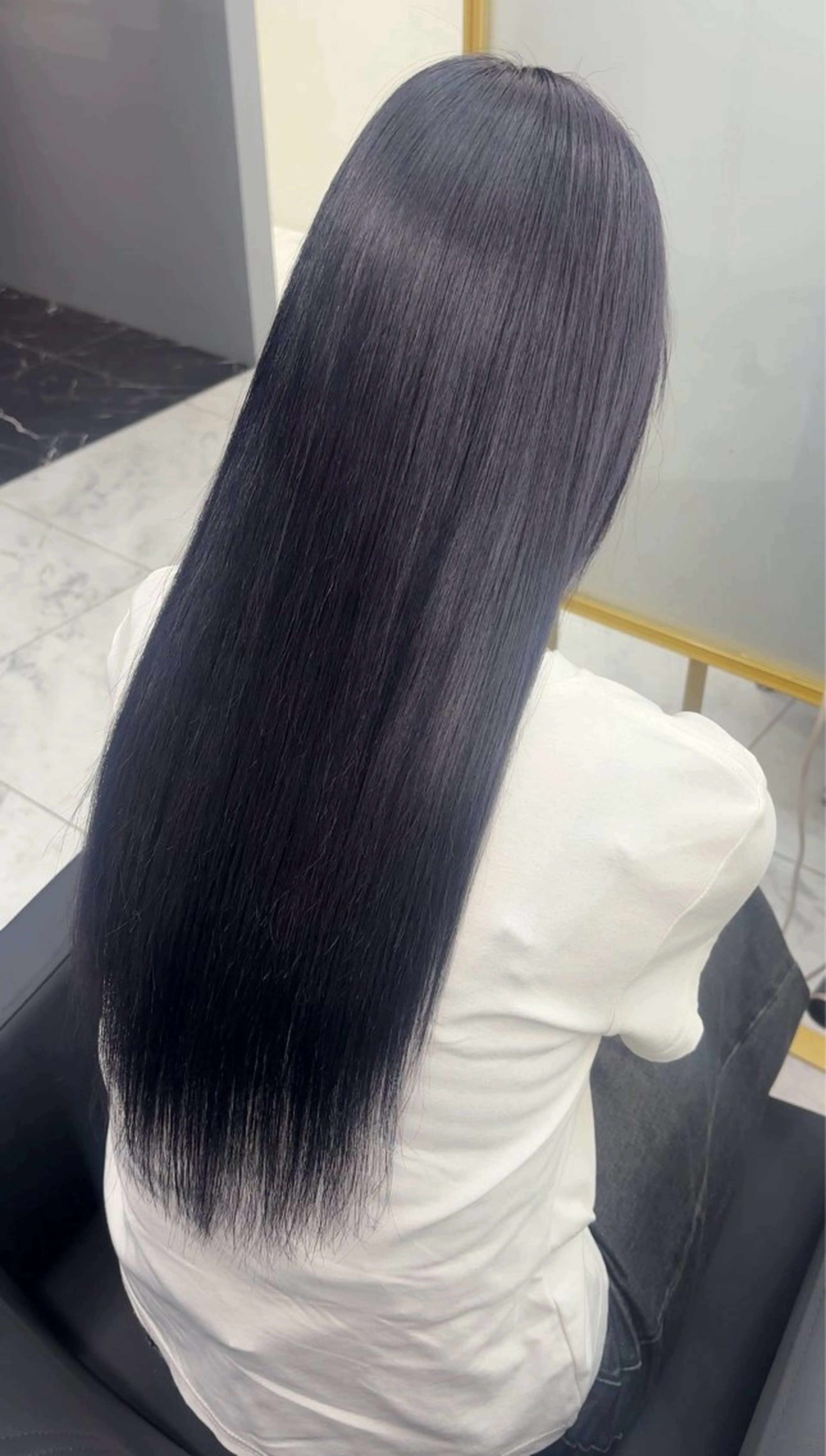 ロング ヘアカラー トリートメント ラベンダーカラー /巻き/WAKANAのヘアスタイル