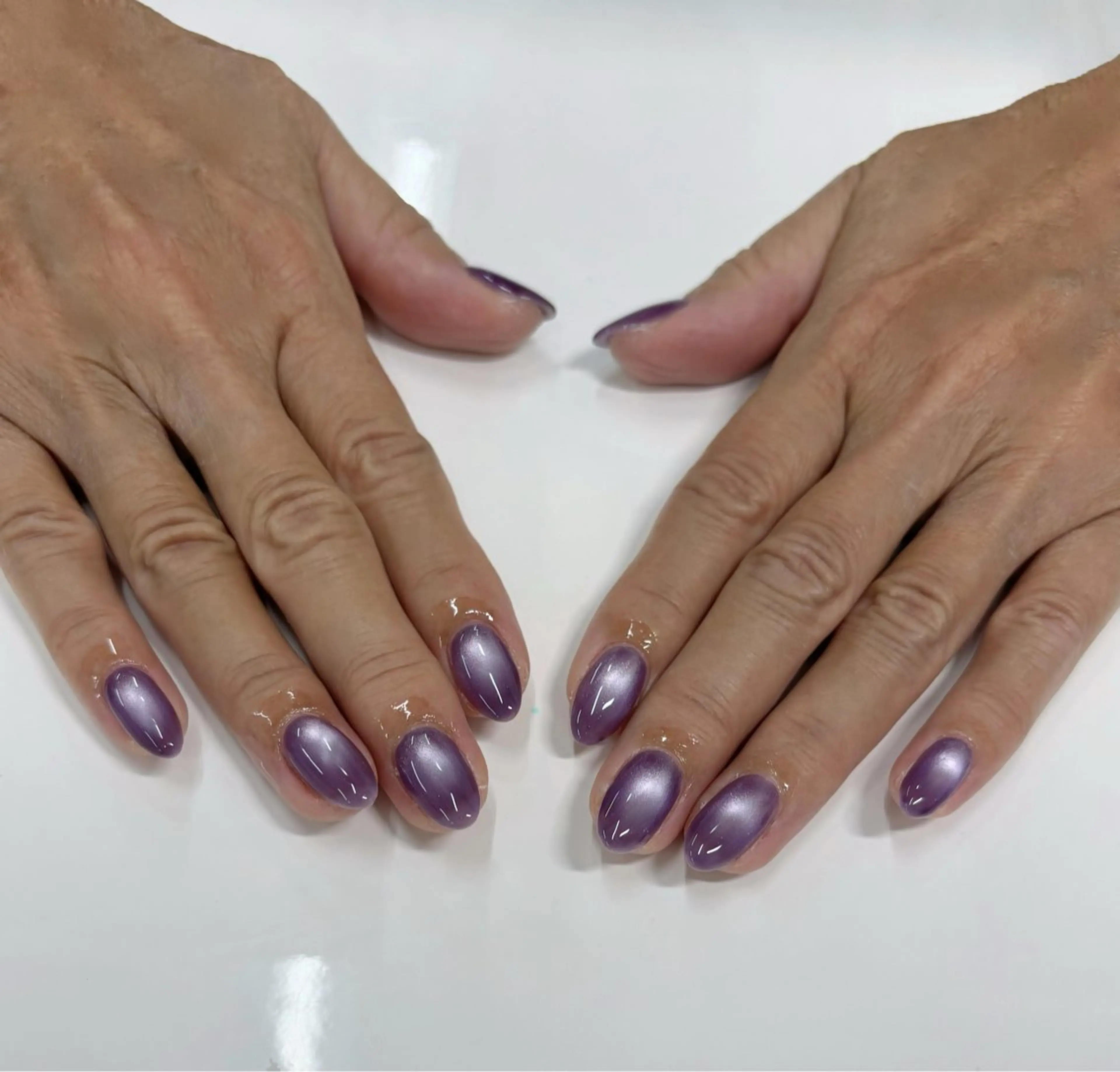 ネイル ハンドネイル 秋元 琴音のネイルデザイン