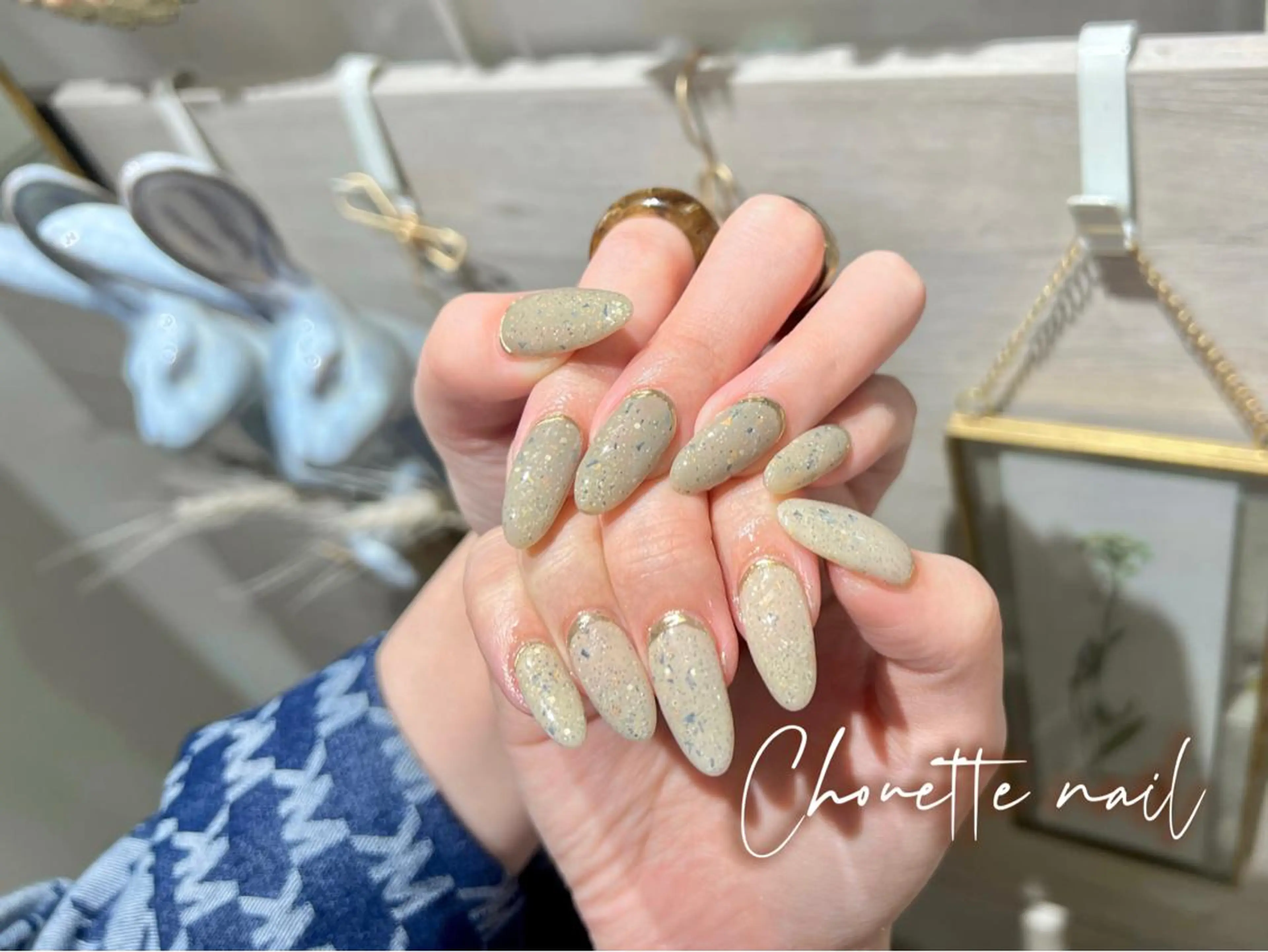 セミロング ハンドネイル Chouette Nailのネイルデザイン