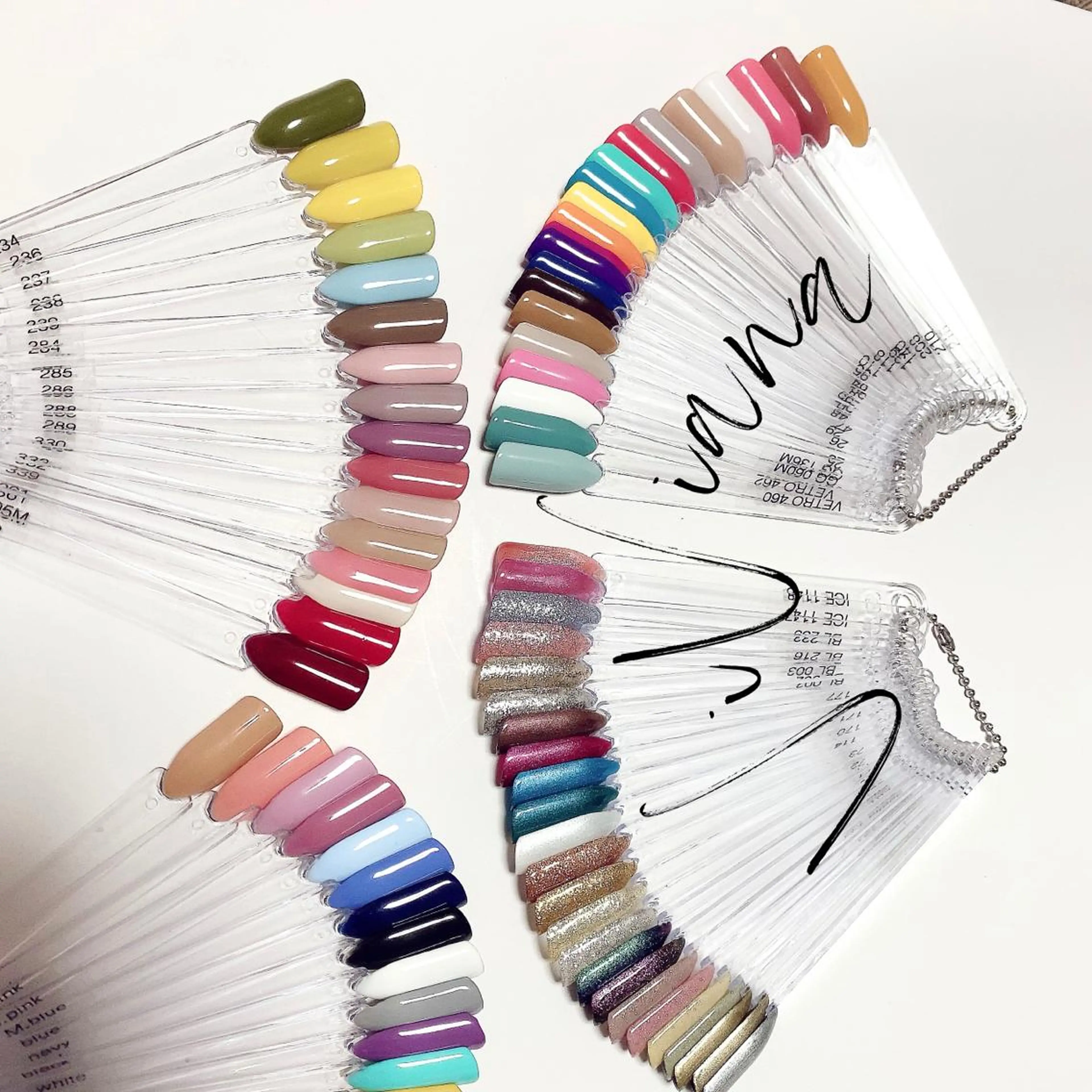 ネイル アートネイル ViViana ｳﾞｨｳﾞｨｱﾅのネイルデザイン