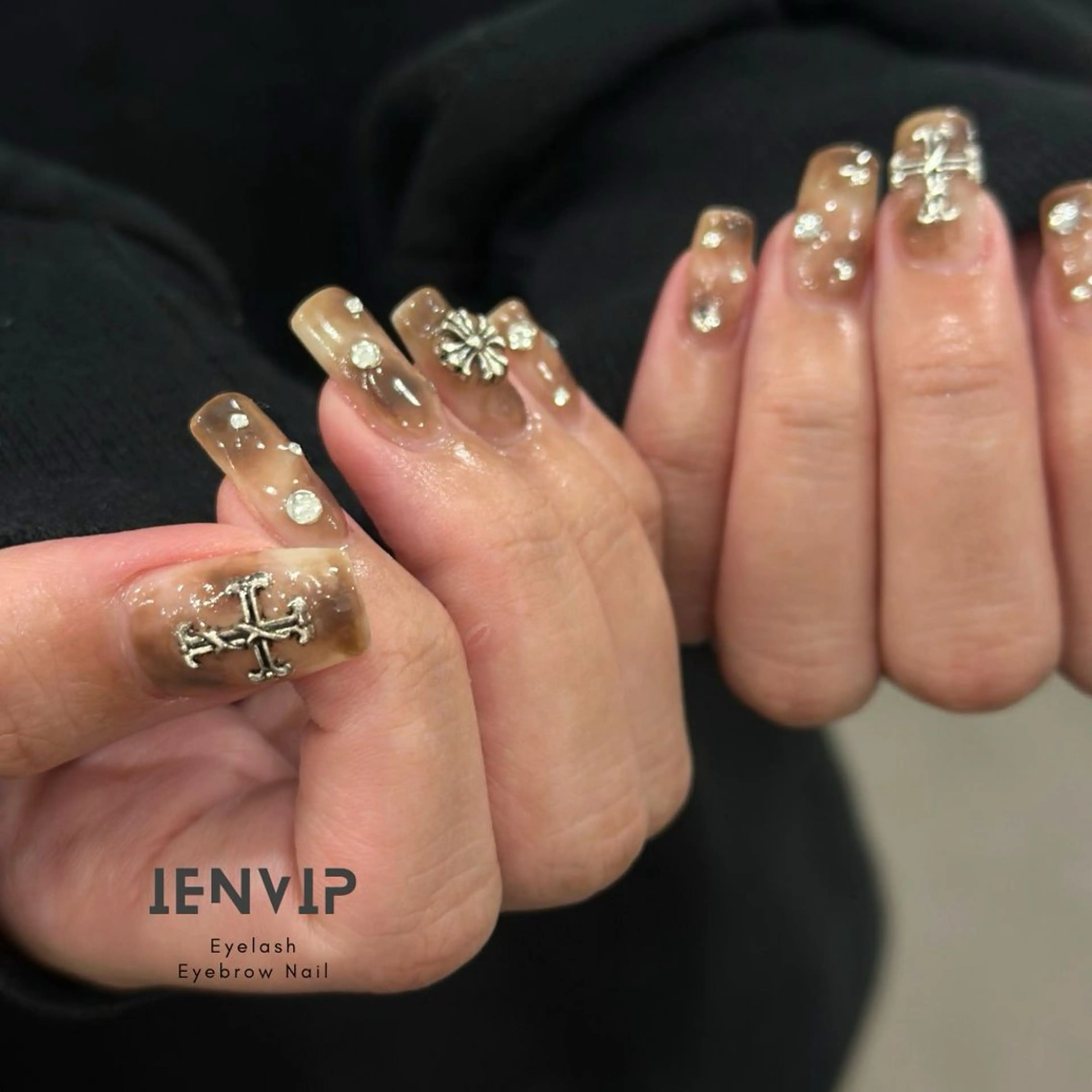 ネイル ハンドネイル IEN VIP ma saki(マサキ)のネイルデザイン