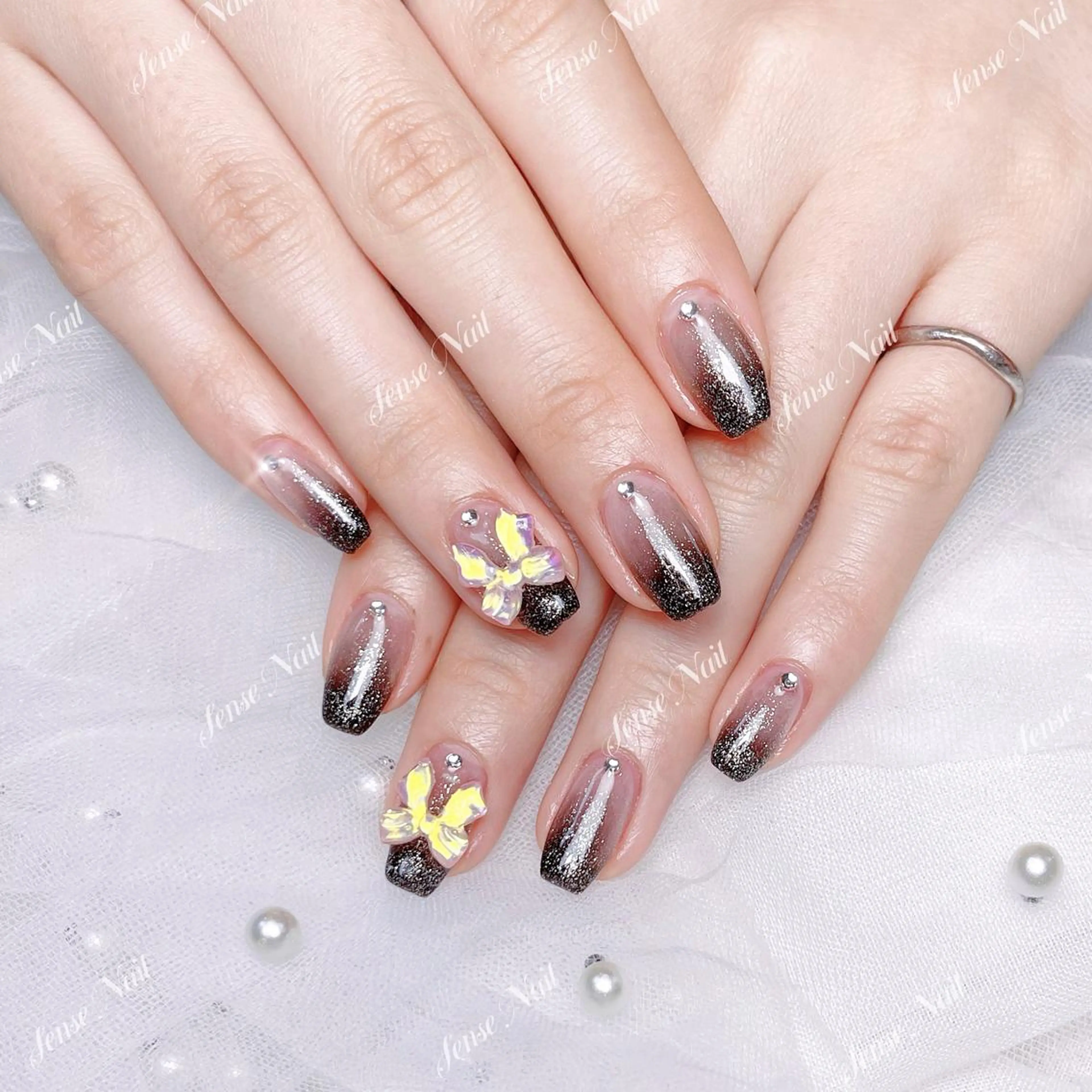 ネイル ハンドネイル ハンドケア Yukiko 🌙のネイルデザイン