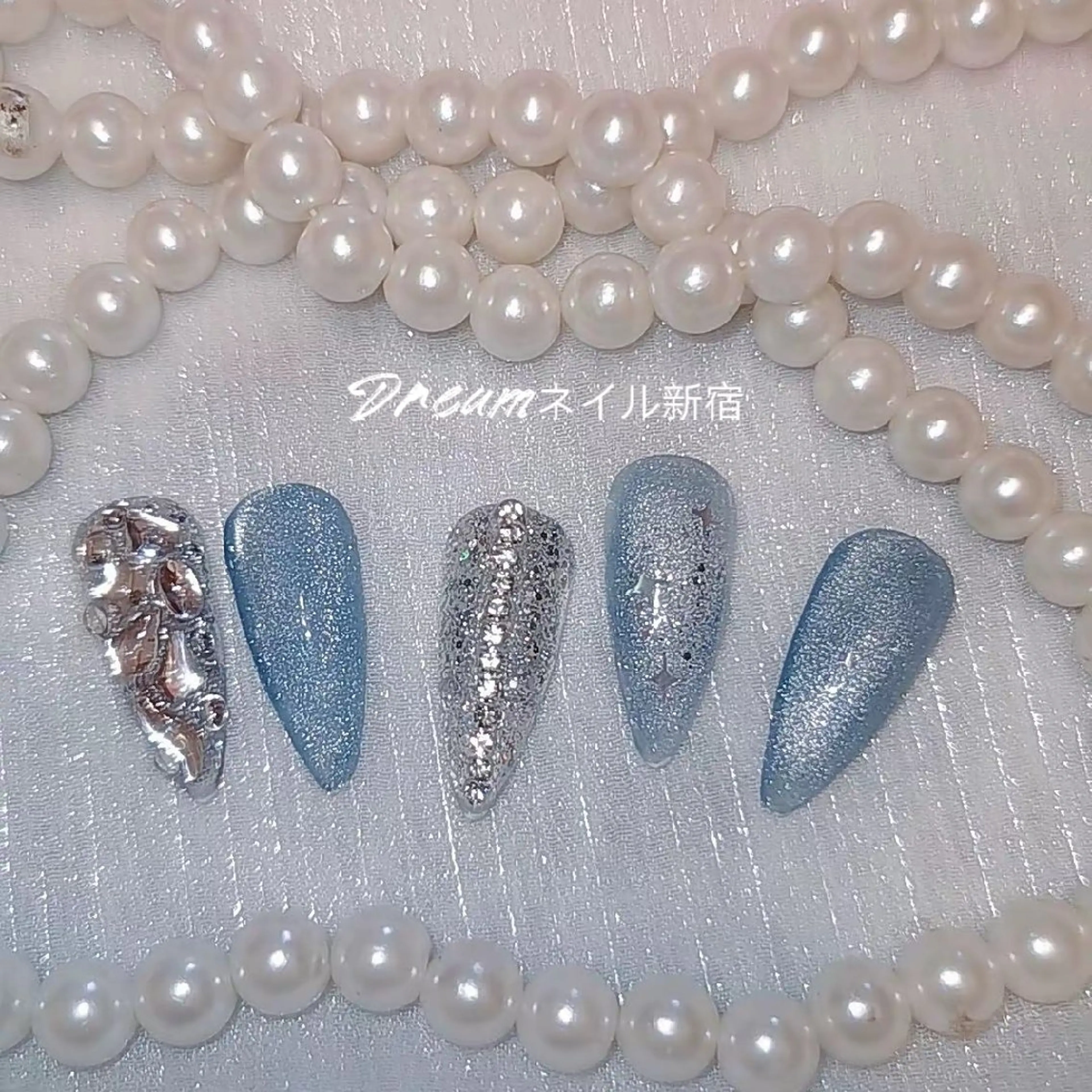 ネイル キラキラネイル マグネットネイル 夏ネイル ワンホンネイル ネイリストゆか💅 長さだし、深爪矯正のネイルデザイン