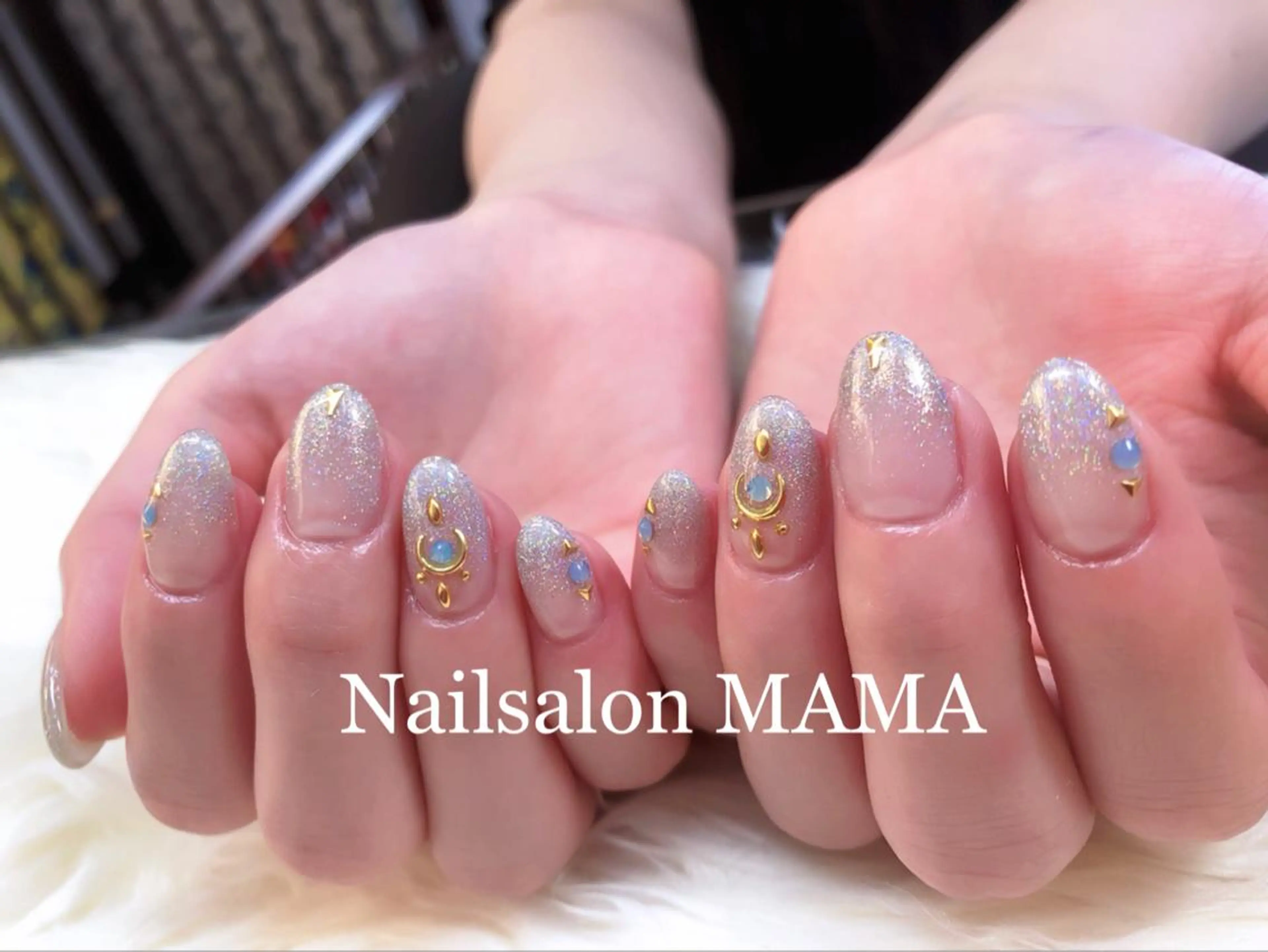 ネイル グラデーション MAMA +beautyのエステ・リラクイメージ