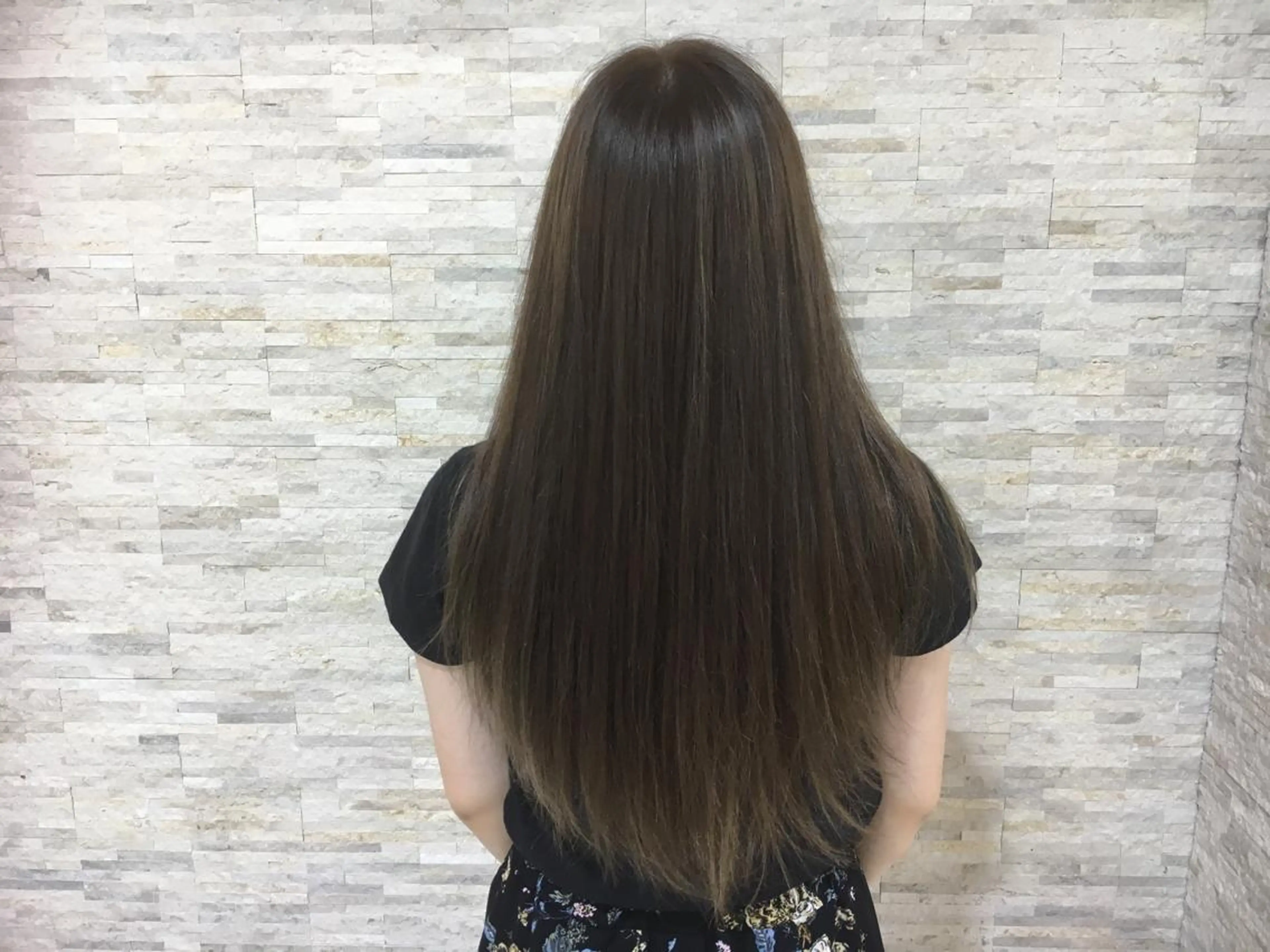 カラー 大人女性ぼかし メンズ強化🦙平作のヘアスタイル