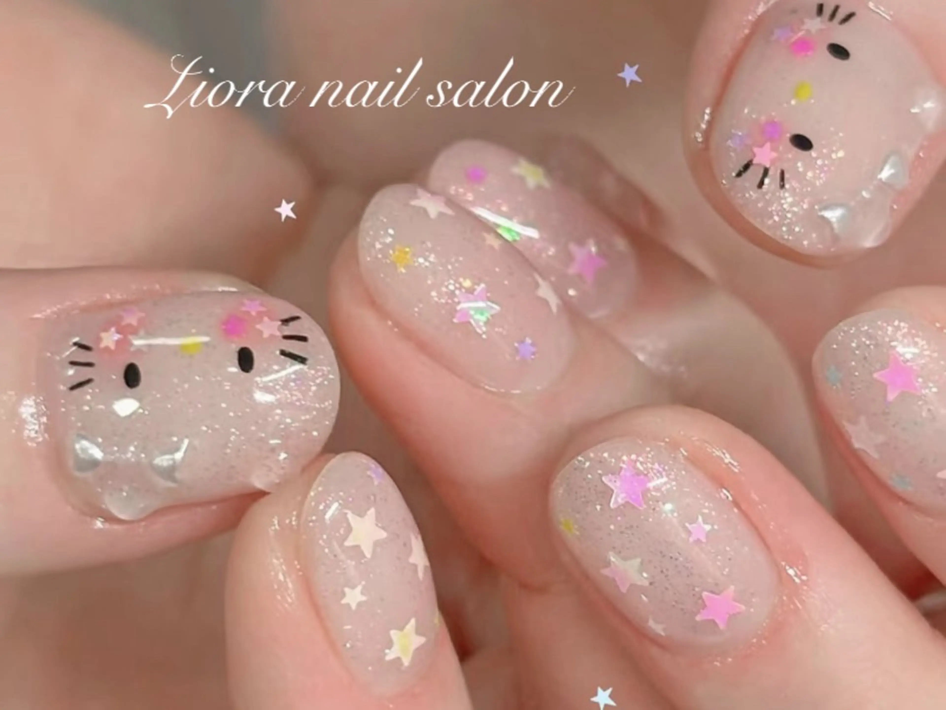 ネイル フレンチネイル ジェルネイル ガーリー グラデーション キラキラネイル ハンドネイル Liora nail スカルプ専門店のネイルデザイン