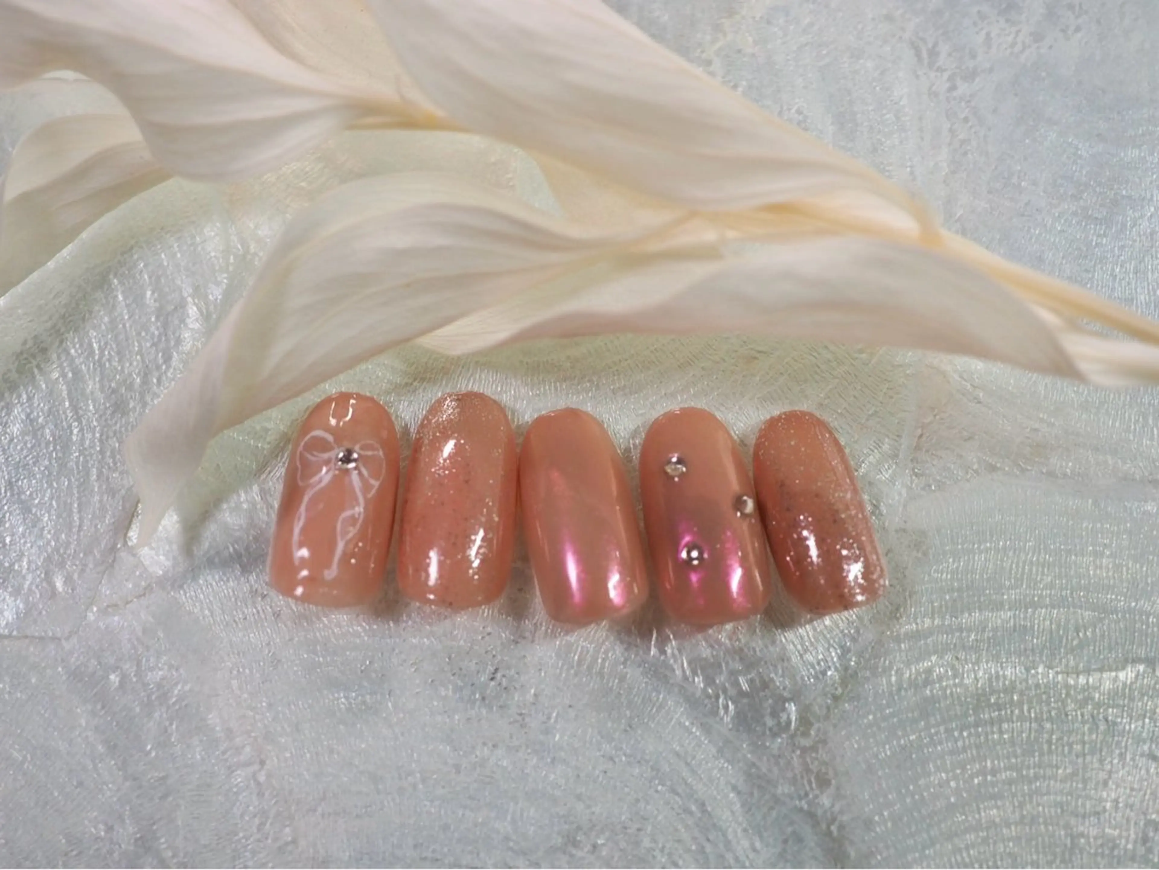 ネイル オーロラネイル 桜ネイル フラワーネイル フットネイル フレンチネイル ハンドネイル kiki nail たまプラーザのネイルデザイン