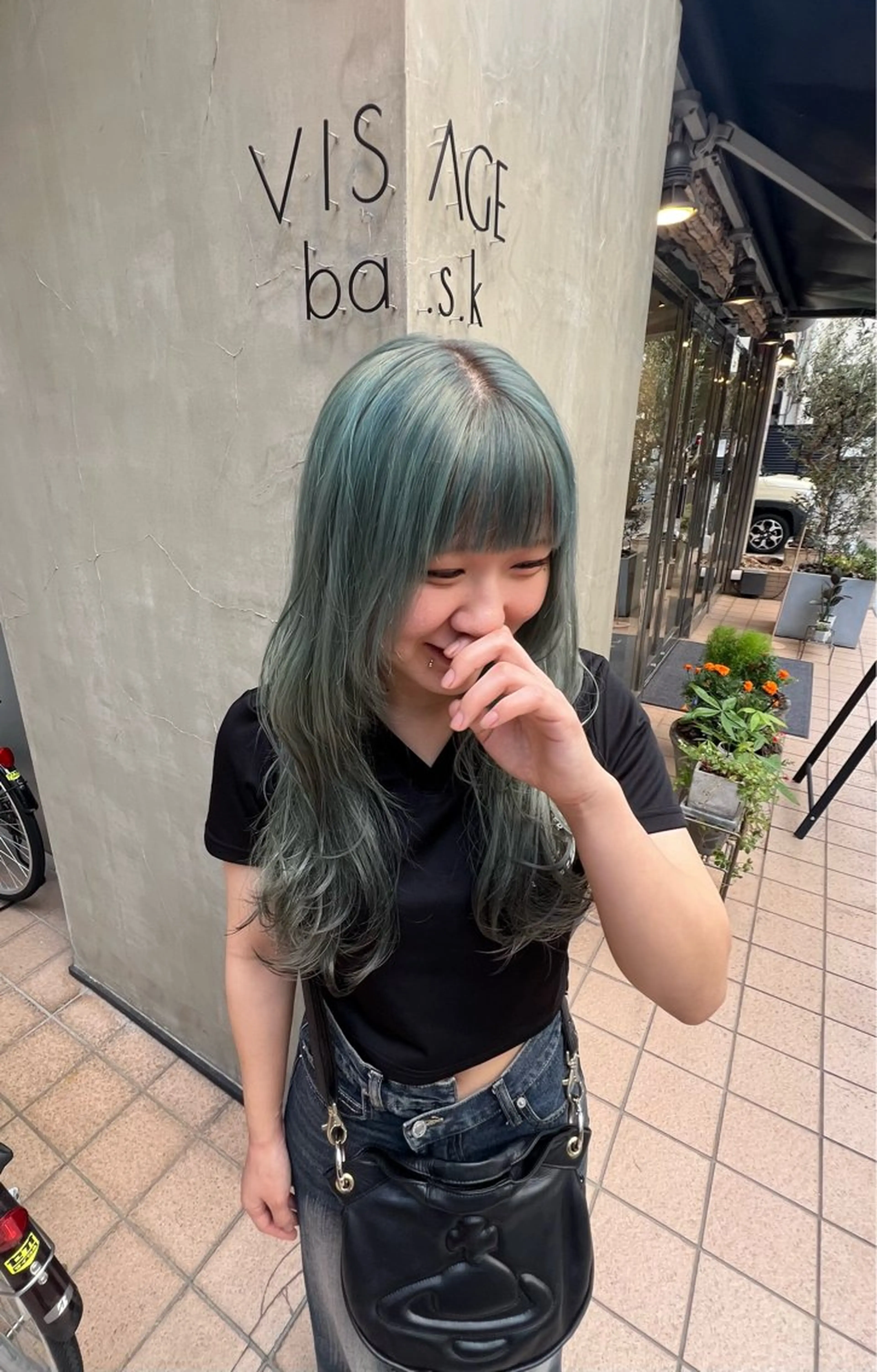 セミロング カラー グラデーションカラー ハイトーンカラー ミント シルバー いぐちしょうた🫧 VISAGEbaskのヘアスタイル