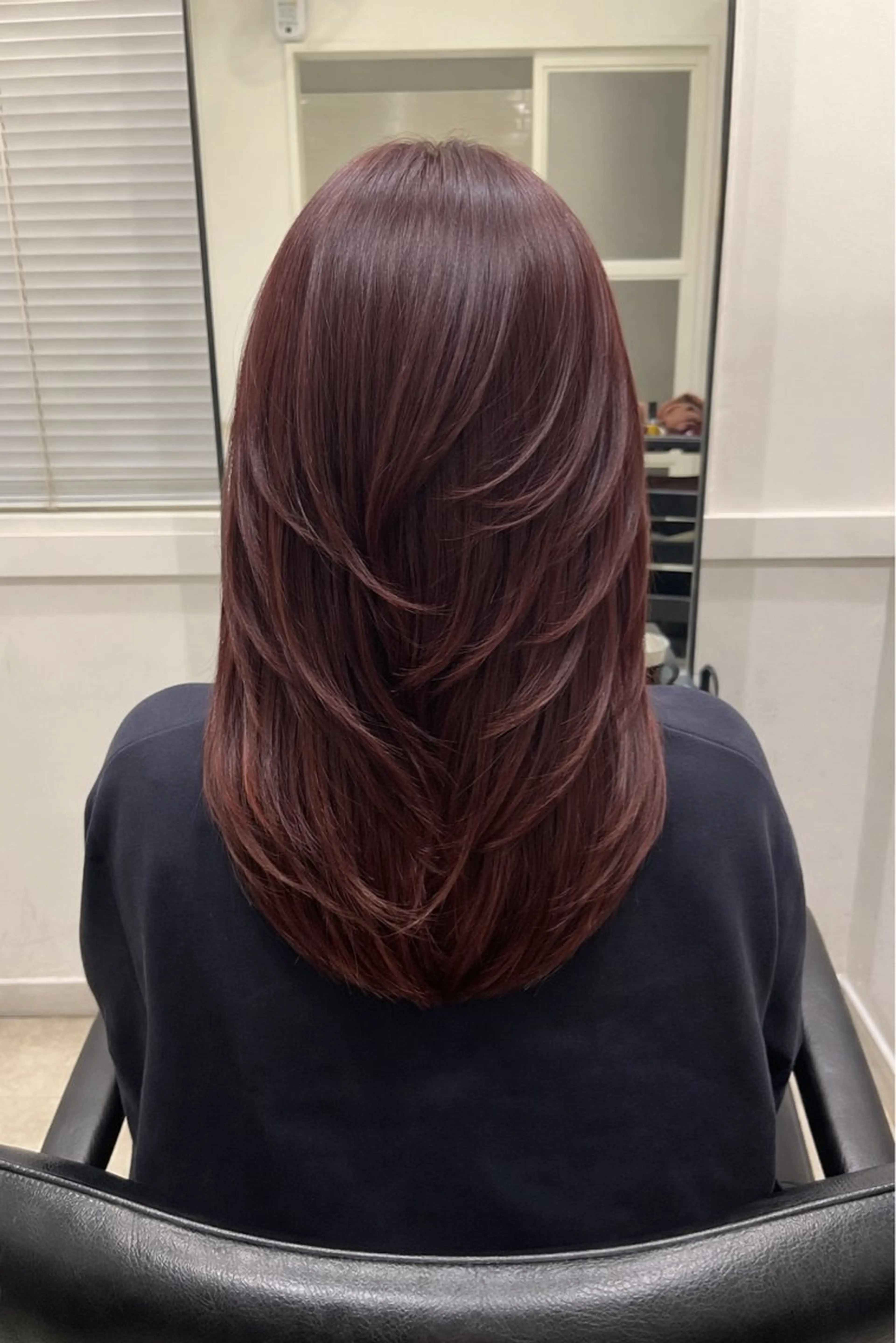 セミロング 縮毛矯正/髪質改善 /レイヤー/韓国のヘアスタイル