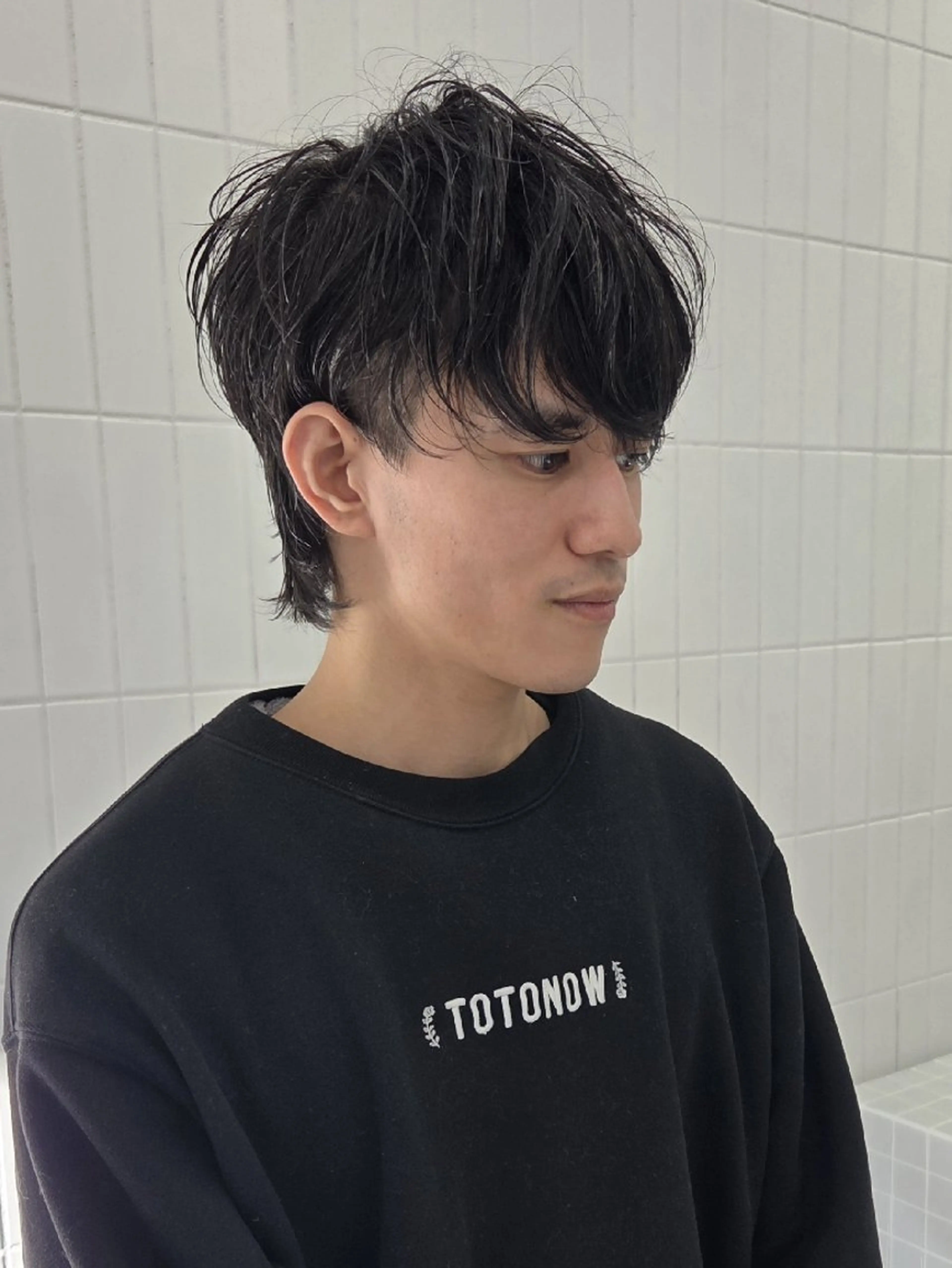 メンズ ショート くせ毛 カット ill 天神大名所属・YOKUTO 前下りボブ/レイヤーのヘアスタイル