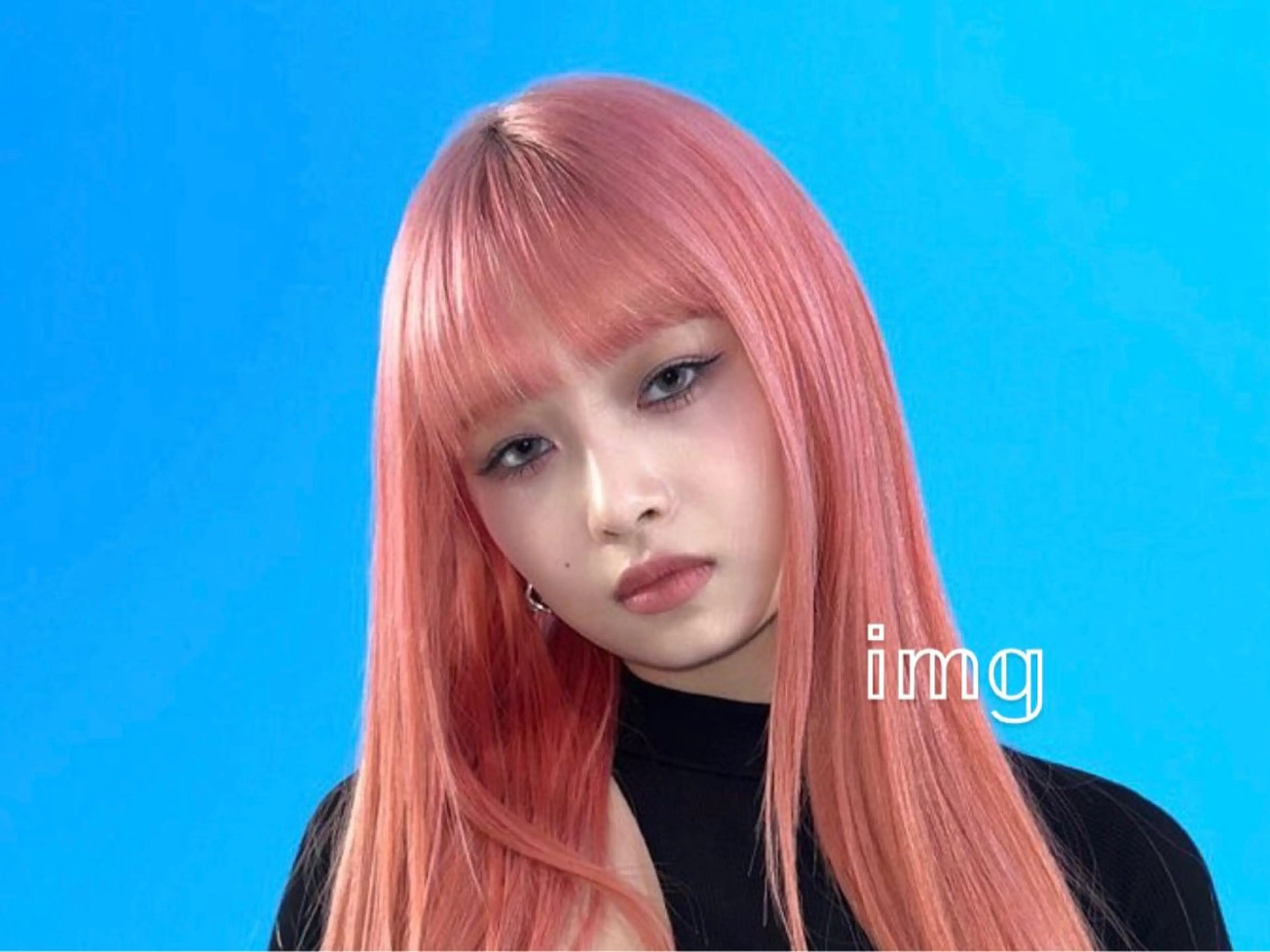 カラー ꪆৎ平行アーチ ྀི ワカナの眉毛・アイブロウイメージ