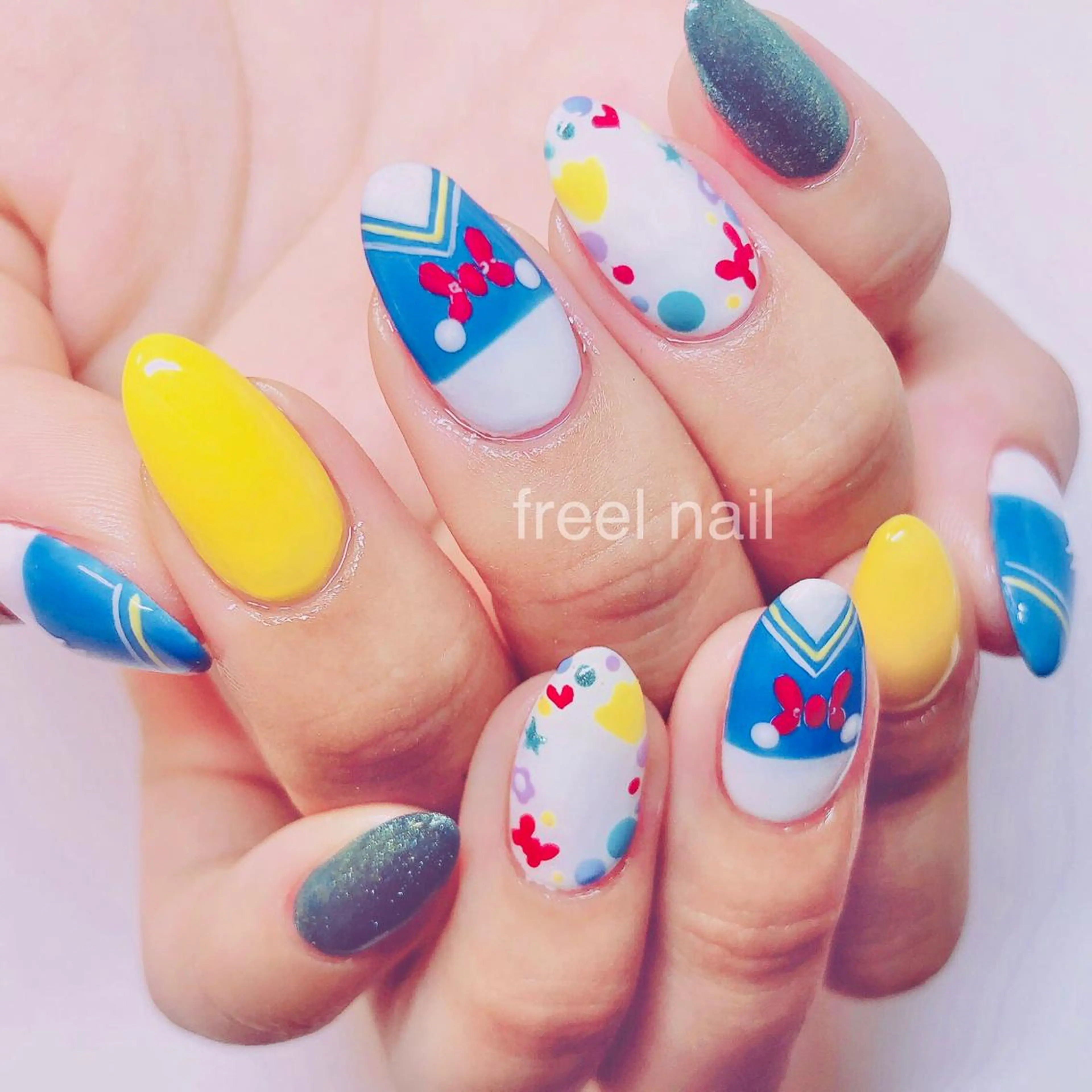 ネイル freel Beautyのネイルデザイン