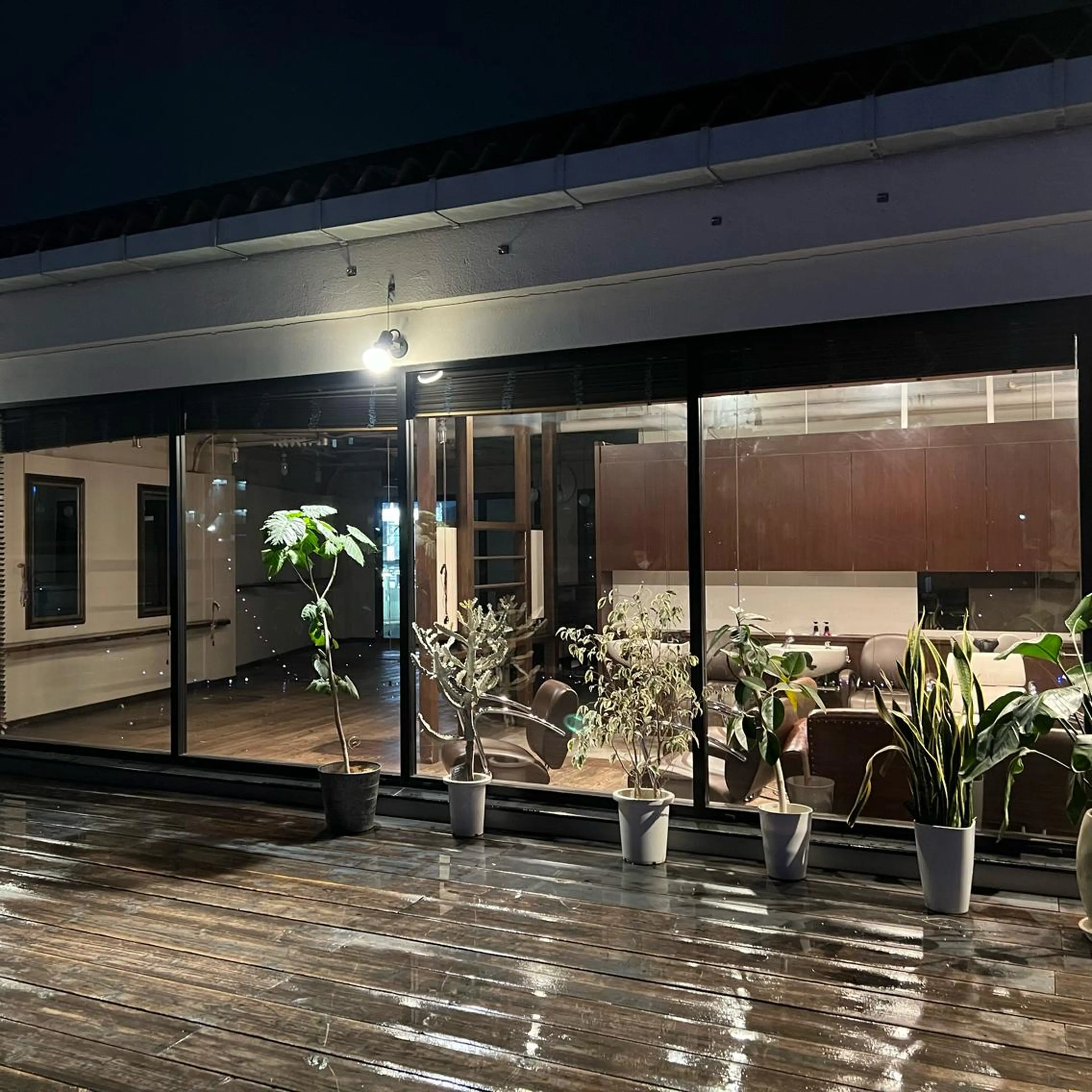 TIDEHAIR SHIHOのヘアスタイル