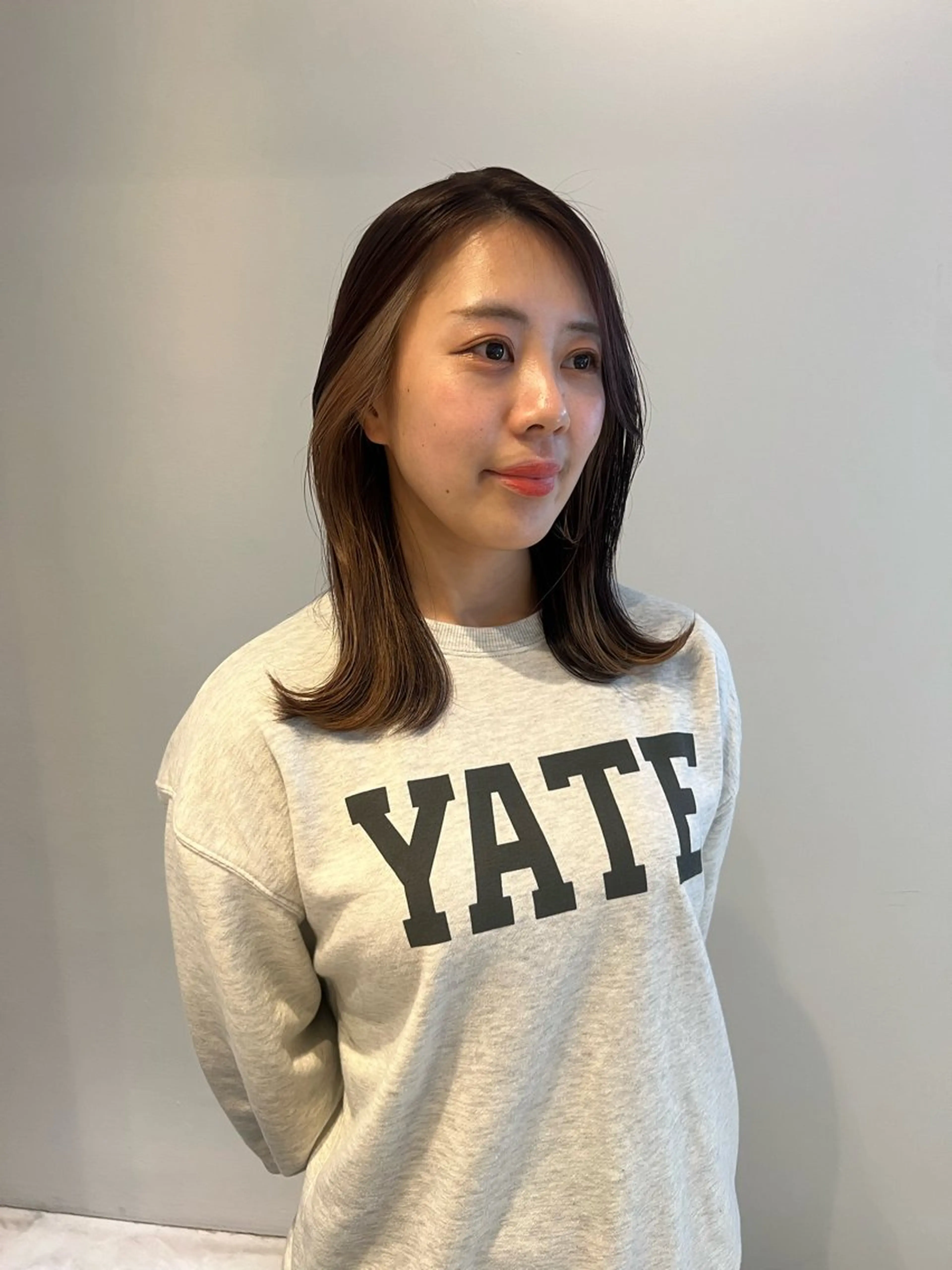 セミロング ALLYS 渋谷店所属・最高級の艶のある カラーmei🎨のヘアスタイル