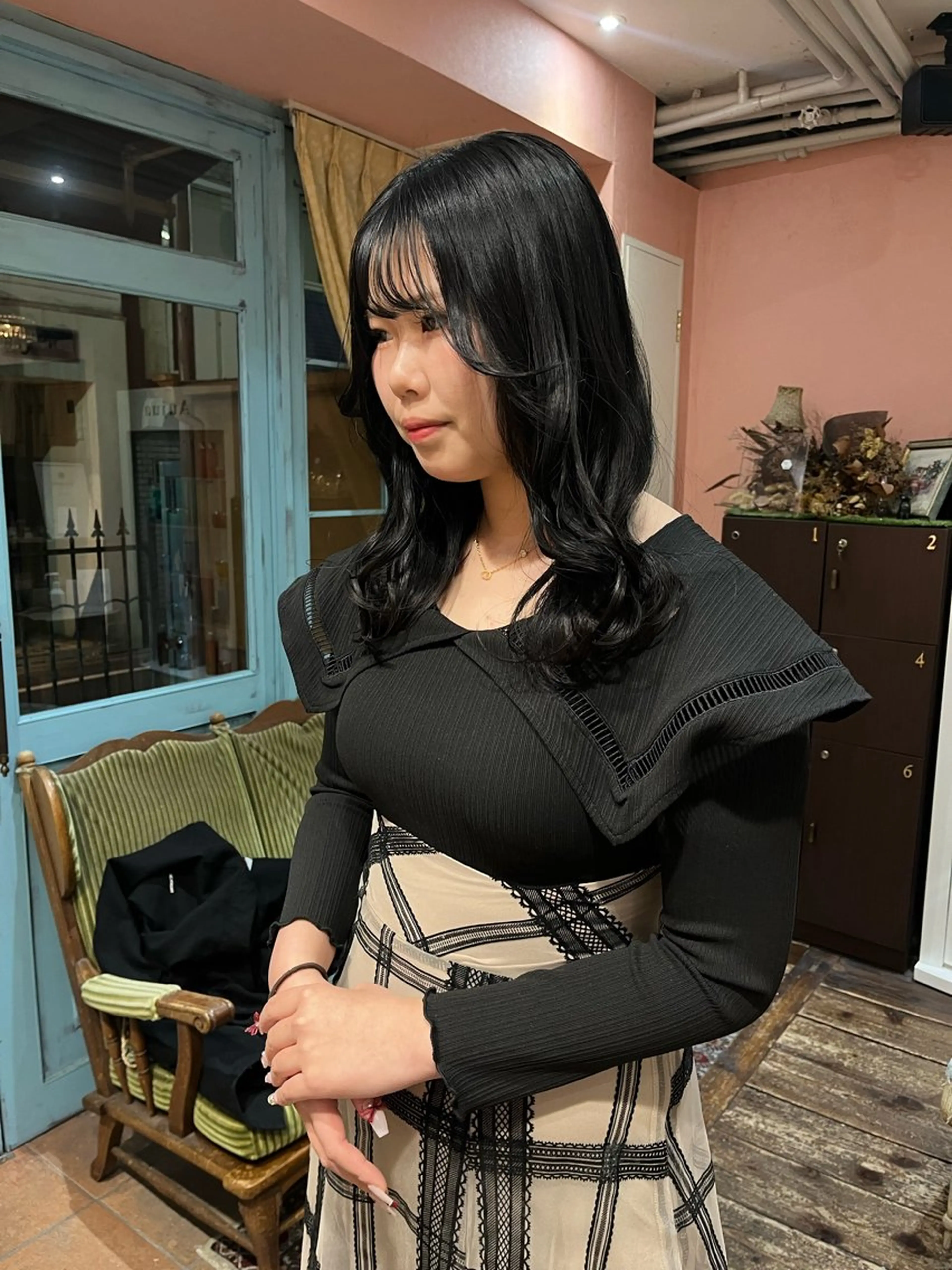 セミロング カラー 黒髪 透明感カラー rotika by Doll hair所属・RYOKA 心斎橋美容室のヘアスタイル