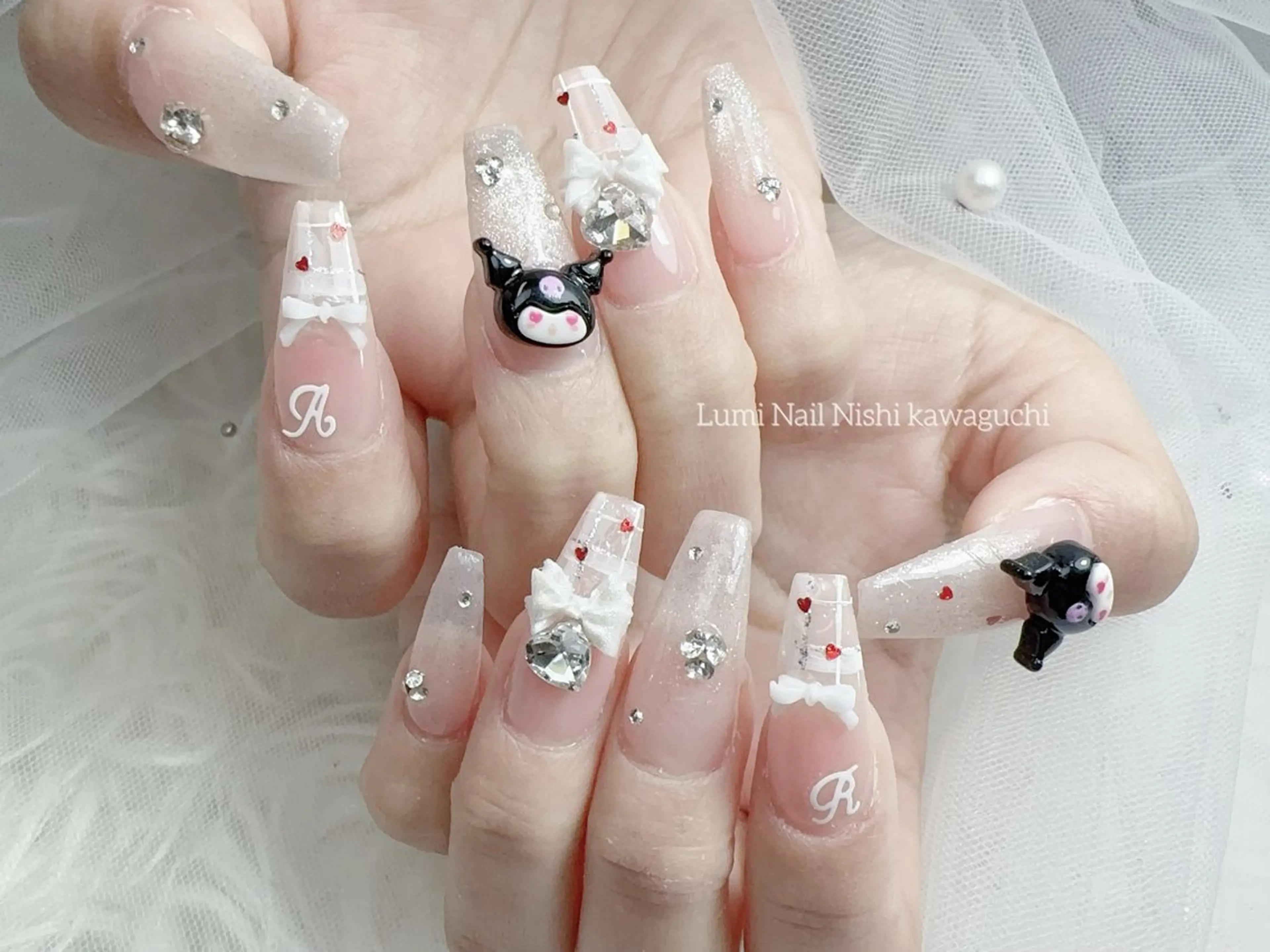 ネイル フットネイル ジェルネイル キラキラネイル オフィスネイル ピンク Lumiネイルサロン所属・Lumi Nail Salonのネイルデザイン