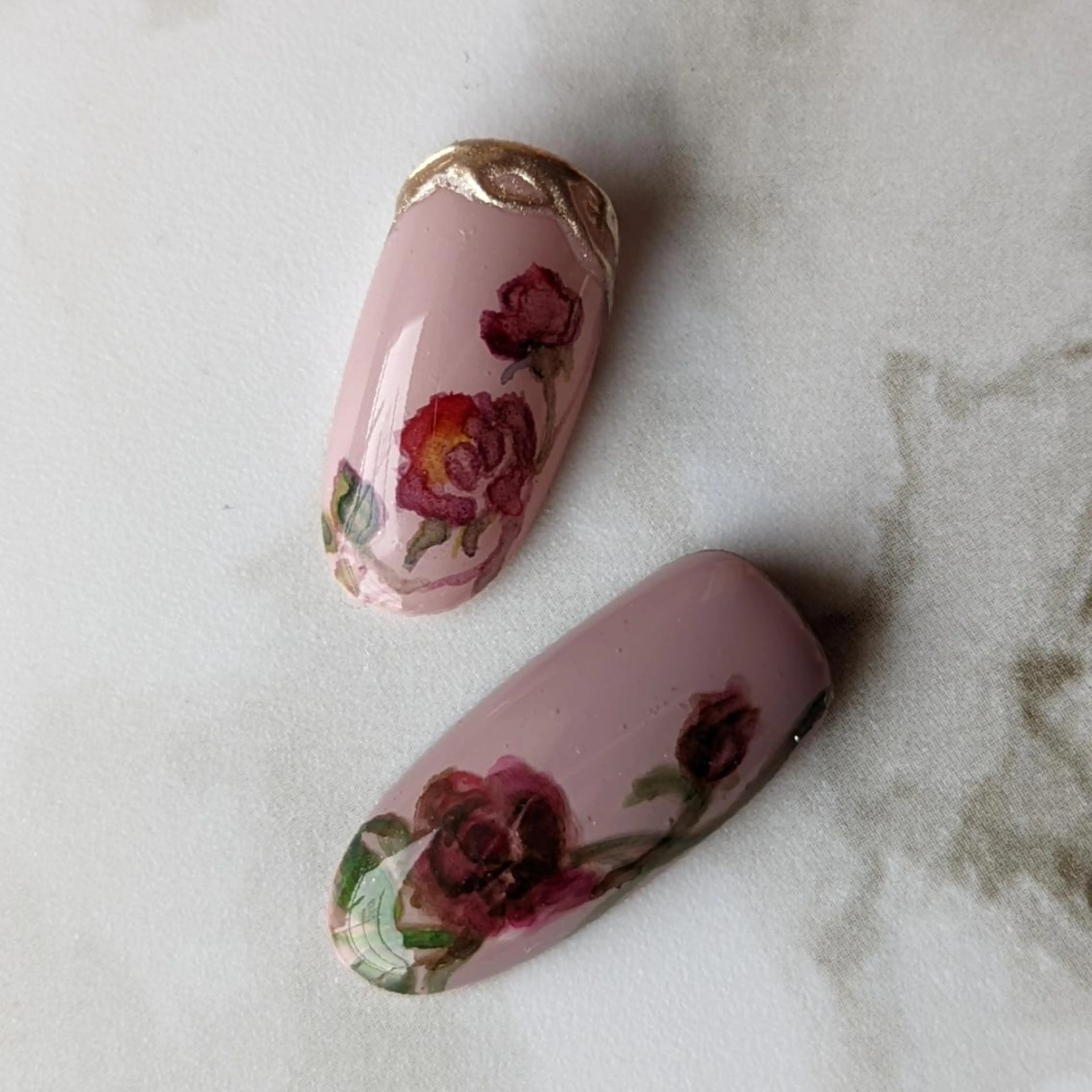 ネイル アートネイル フラワーネイル ワンカラーネイル ナリタ・ マミのネイルデザイン