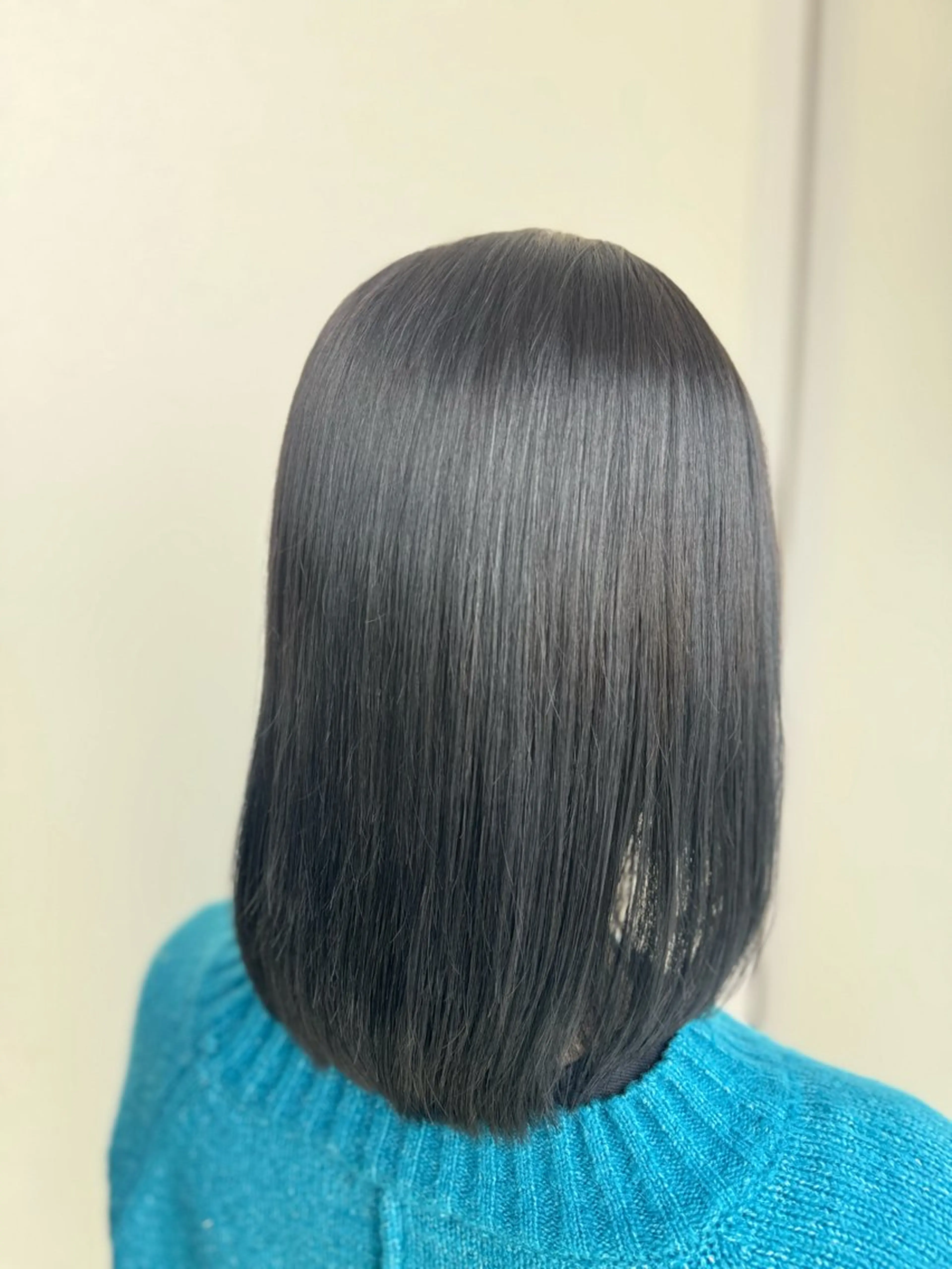 U24 〔就活準備〕　暗髪カラー🖤の写真