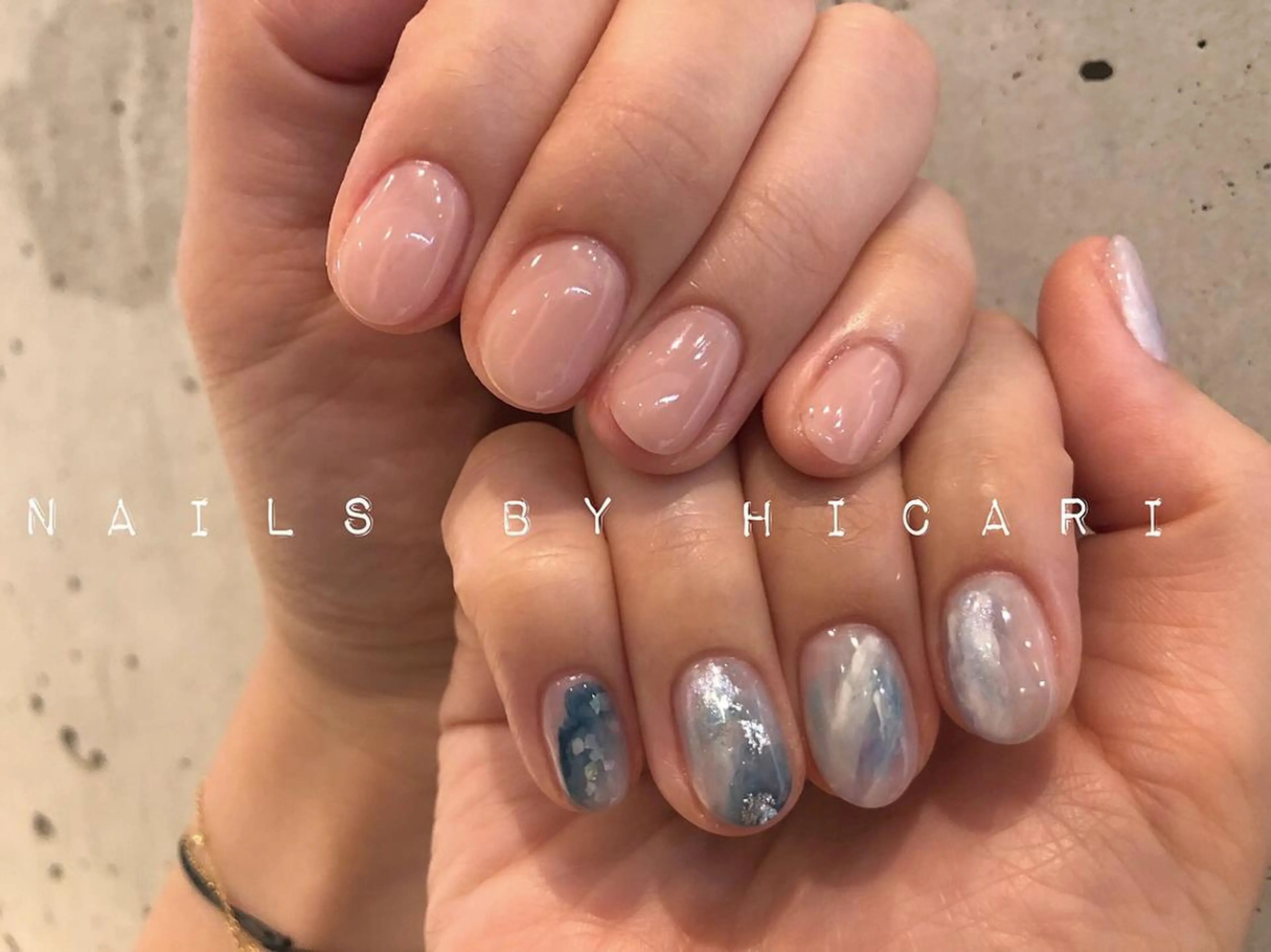 ショート カラー ネイル マツエク・マツパ ジェルネイル ニュアンスネイル パラジェル illum hicariのネイルデザイン