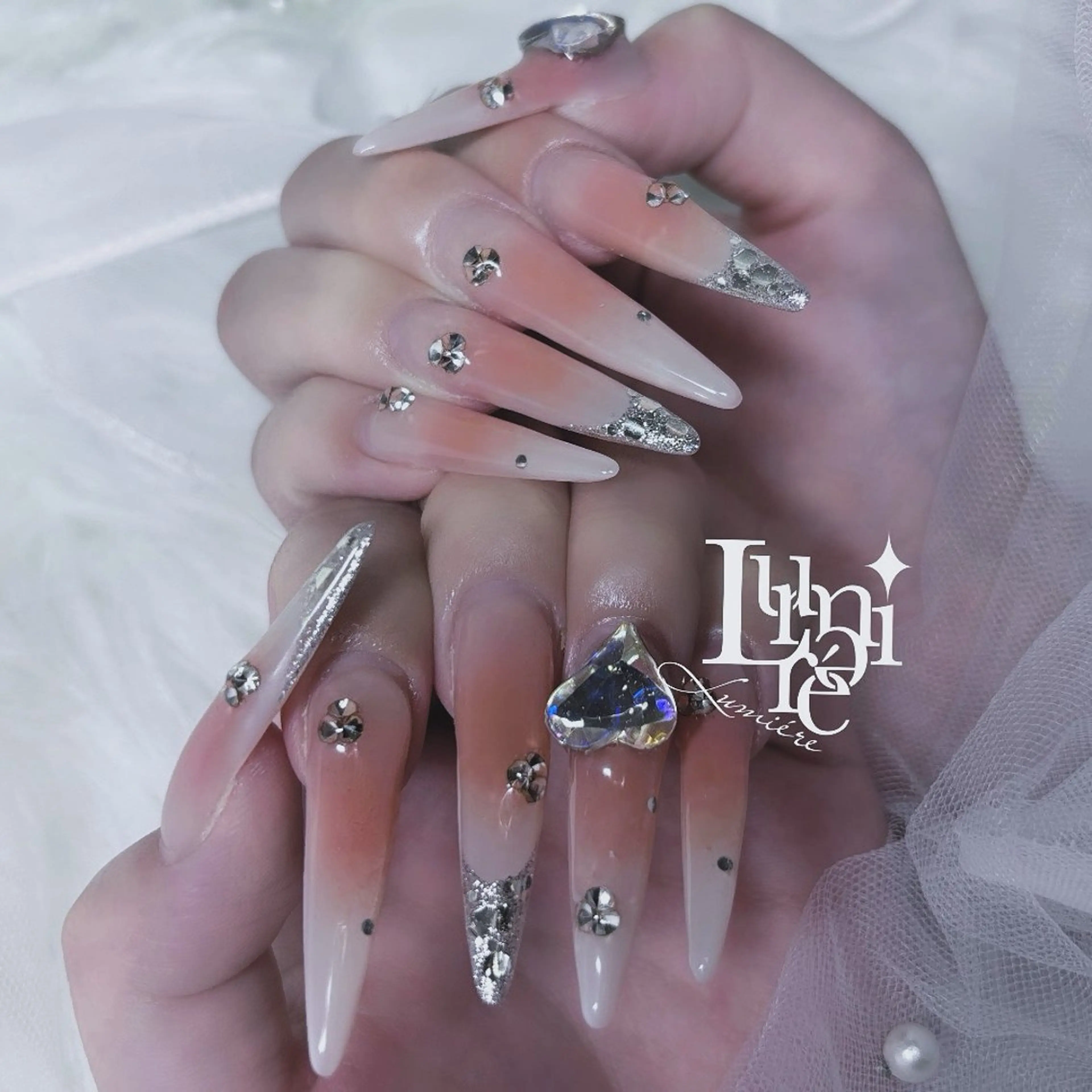 ネイル ハンドネイル Lumière/ 超ロング/ワンホンのネイルデザイン