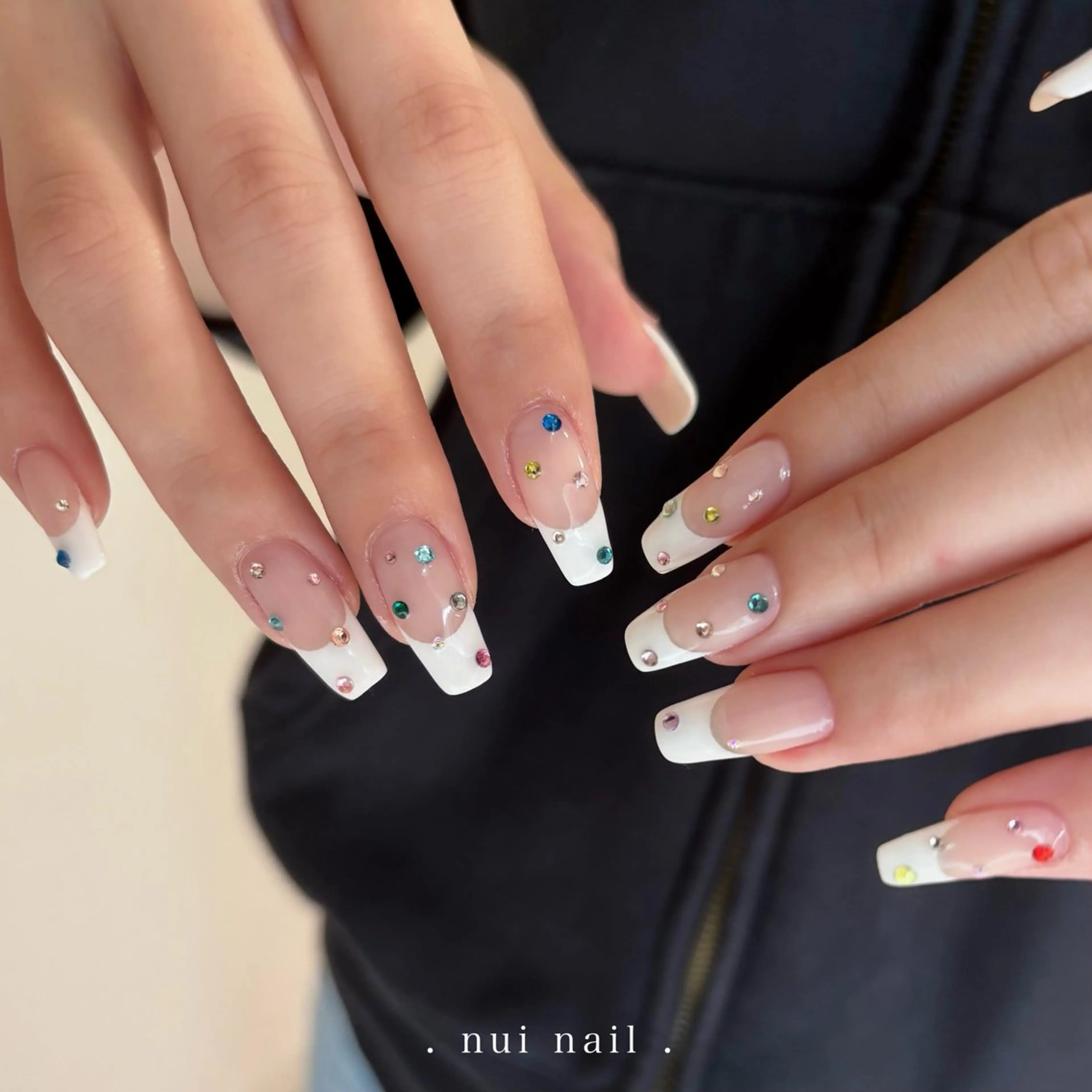 ネイル フレンチネイル ハンドネイル nui nailのネイルデザイン