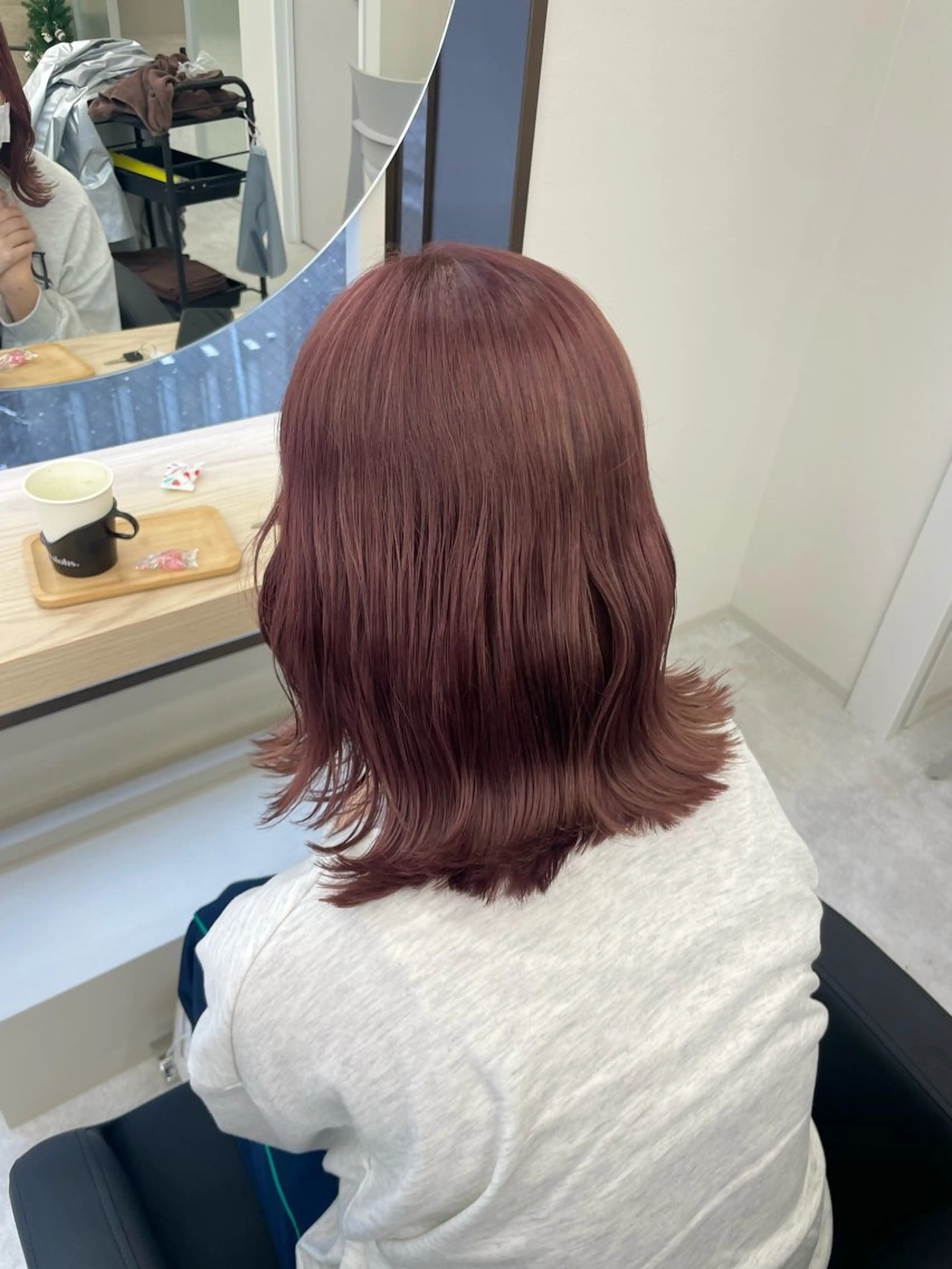 ミディアム ヘアカラー 抜け感style💎 𝑹𝑼𝑵𝑨のヘアスタイル