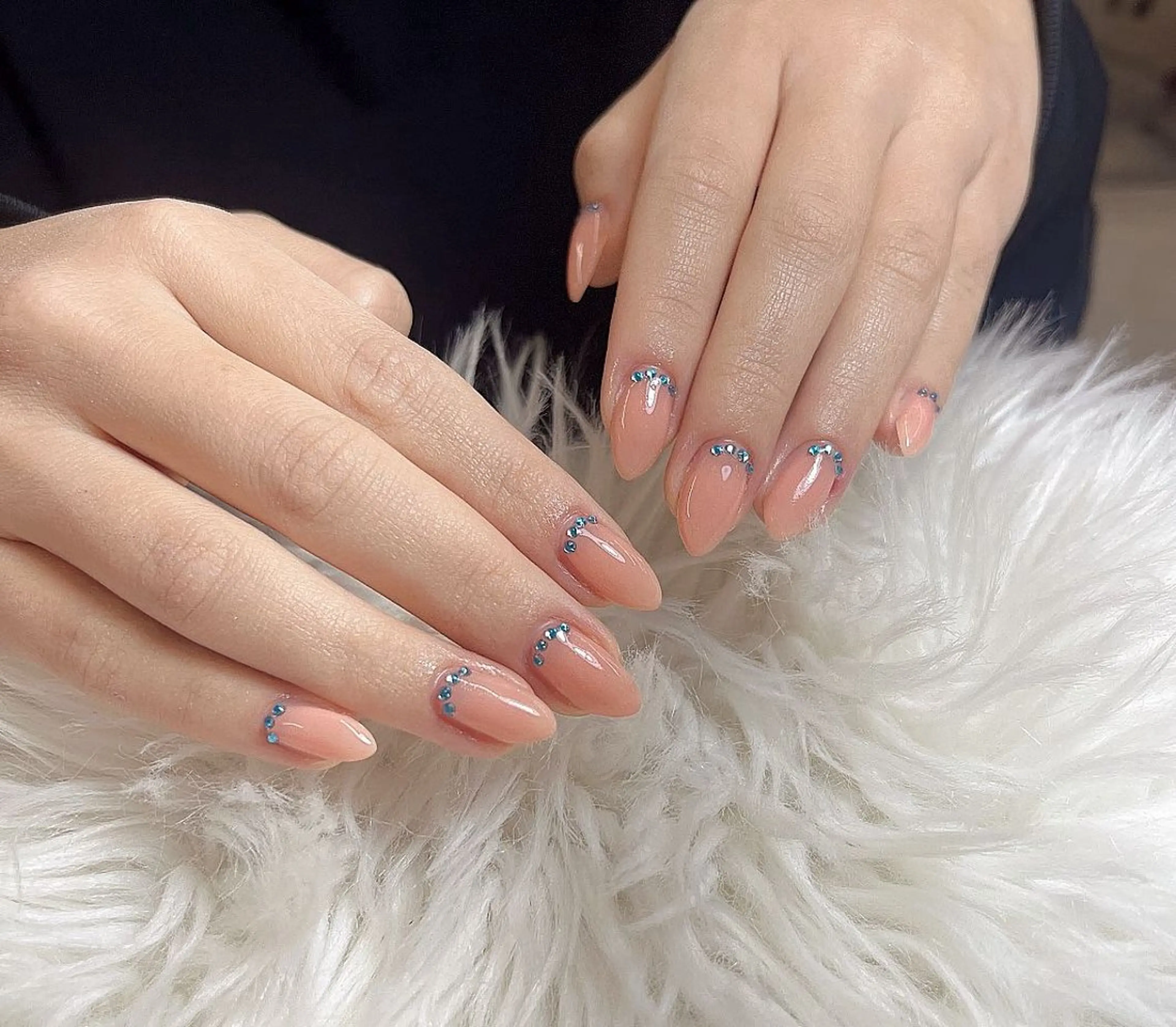 ネイル チークネイル フットネイル フレンチネイル ジェルネイル ガラスフレンチ ハンドネイル 柚子 Nikoのネイルデザイン