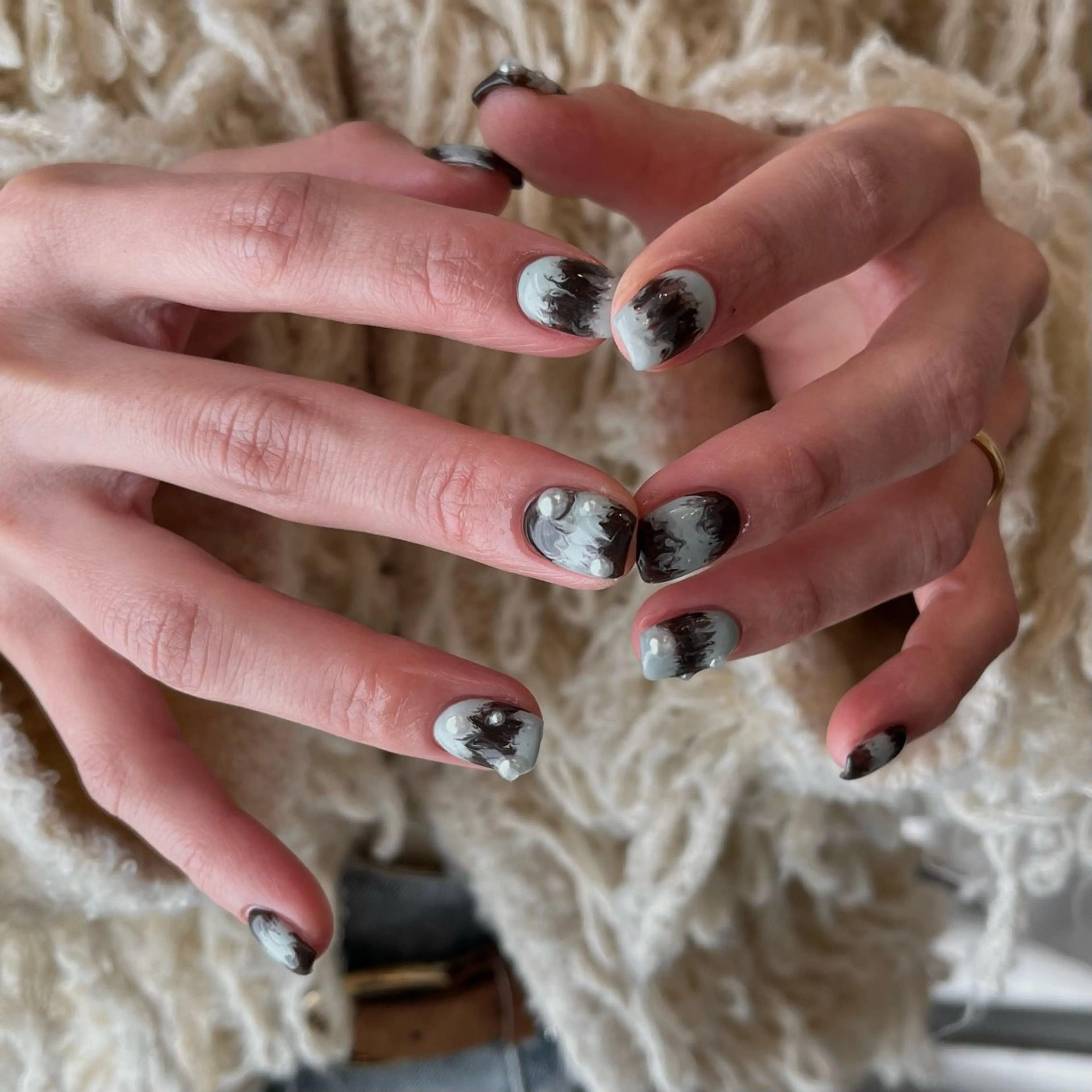 ネイル ハンドネイル aiu  ｱｲﾕｰ ちひろのネイルデザイン