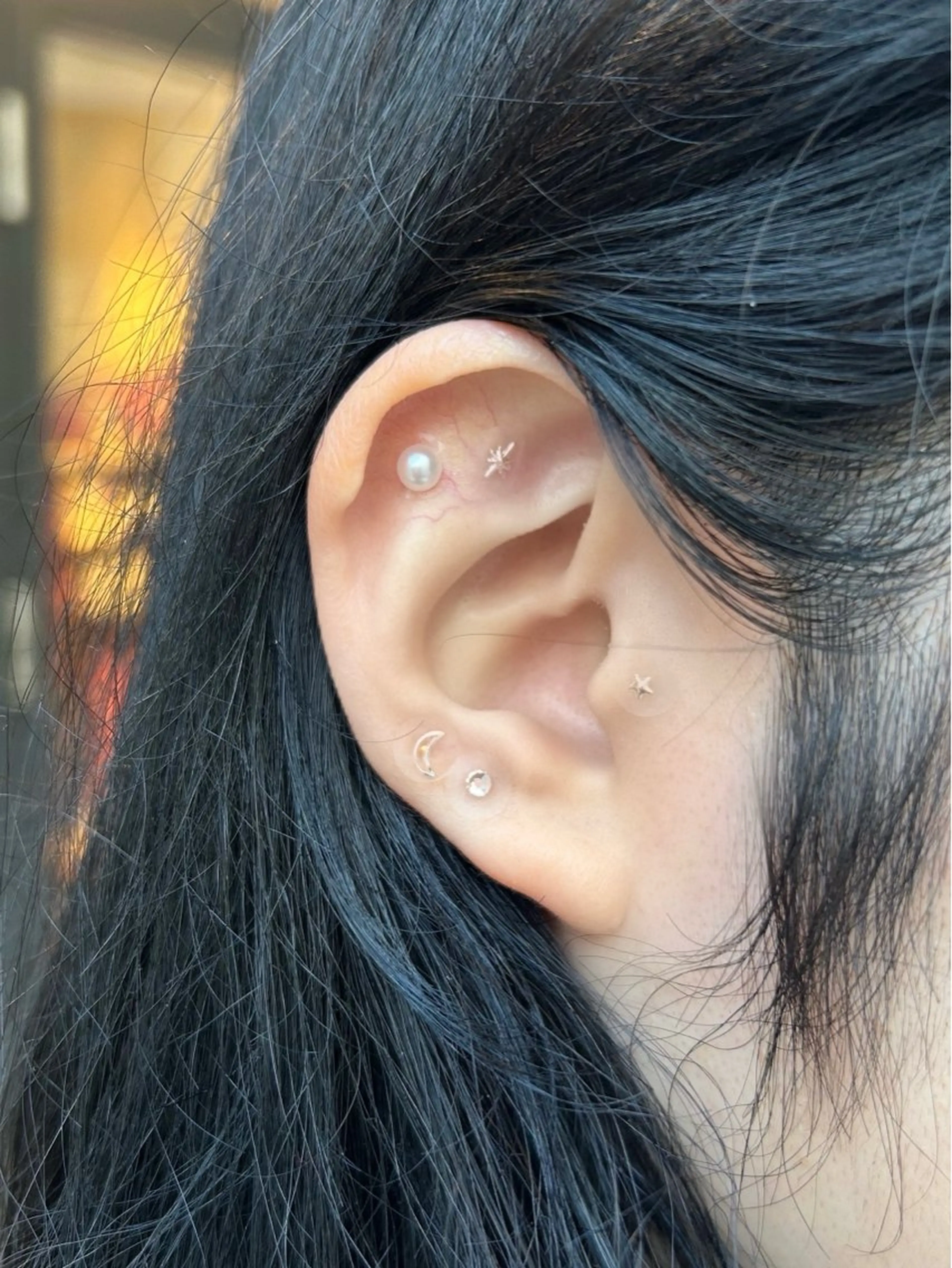 👂🏻✨ワンカラー➕耳ツボジュエリー💎の写真