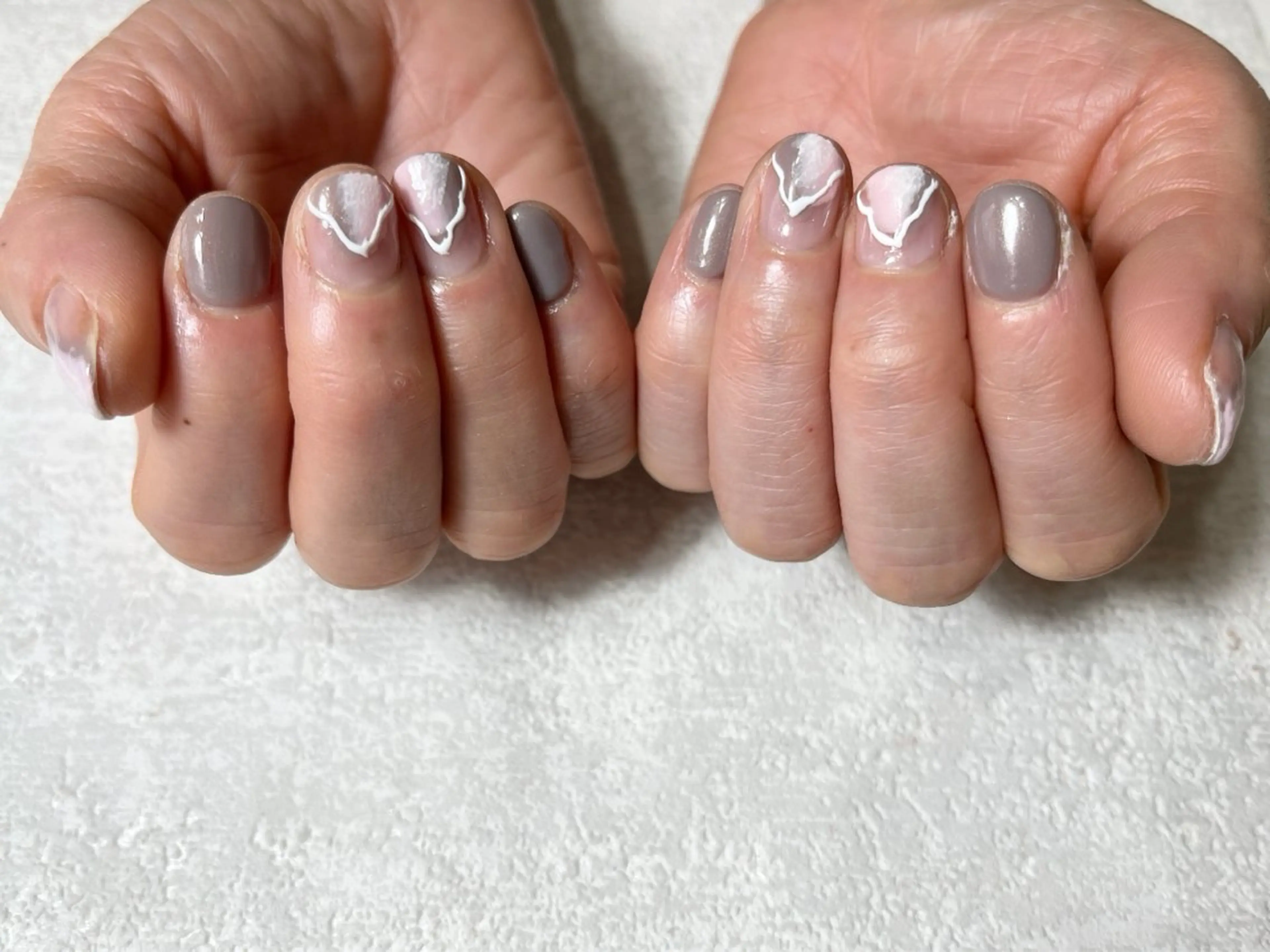 ネイル オーロラネイル フットネイル フレンチネイル ジェルネイル 韓国ネイル ハンドネイル kikinail 溝の口のネイルデザイン