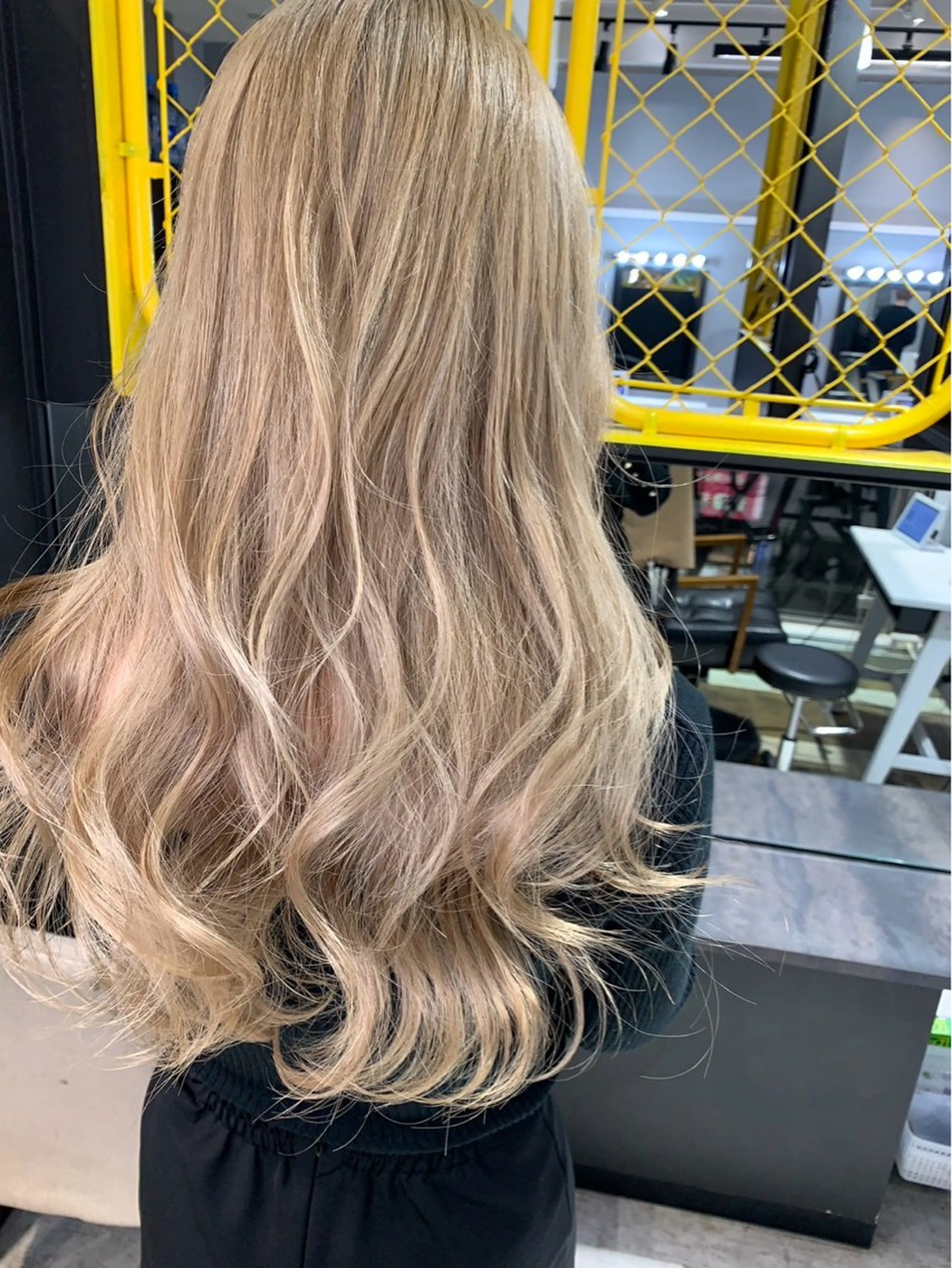 カラー カット ヘアカラー GISEL TAKUYAのヘアスタイル