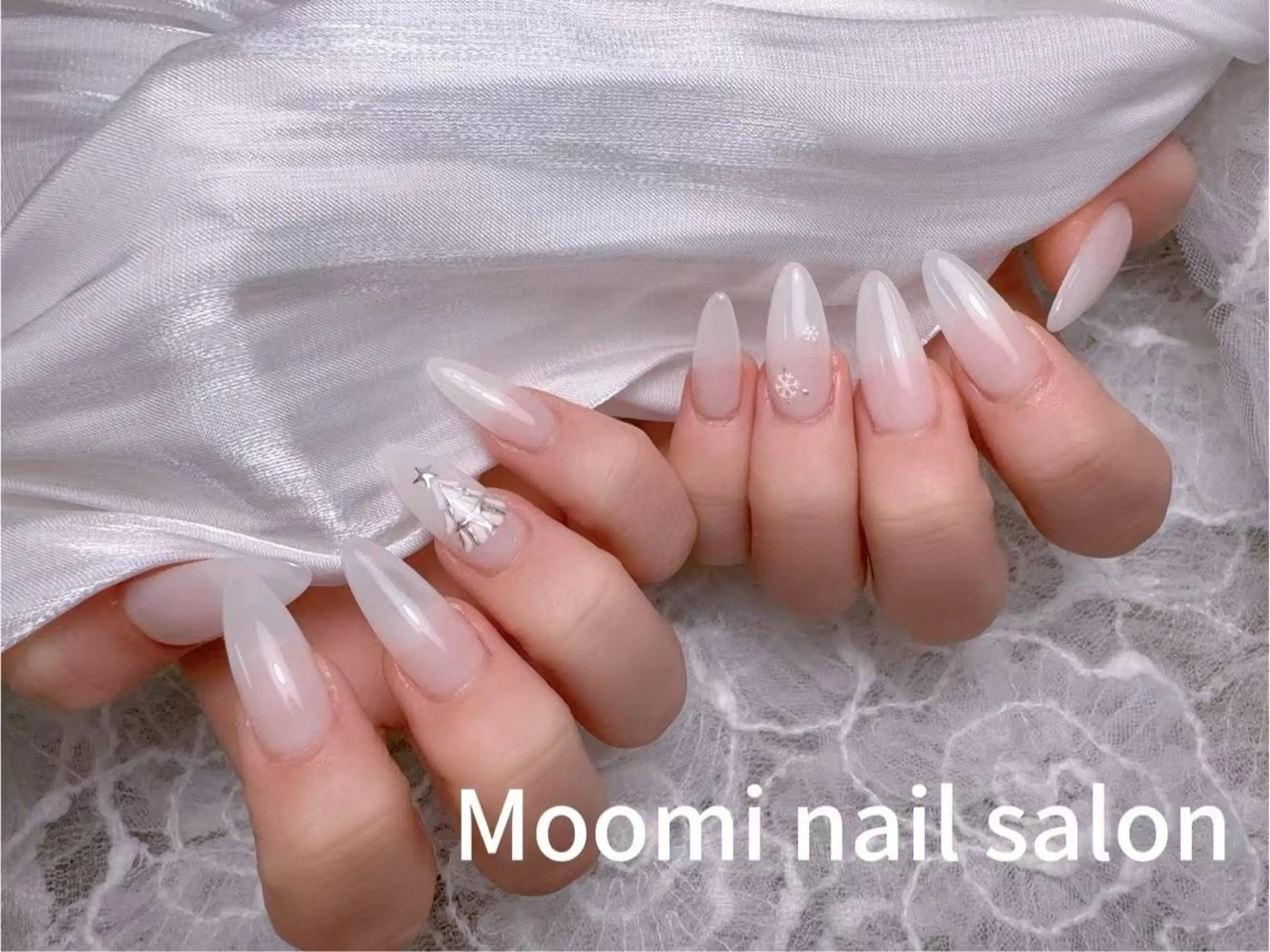 ネイル ハンドネイル Moomi なつのネイルデザイン