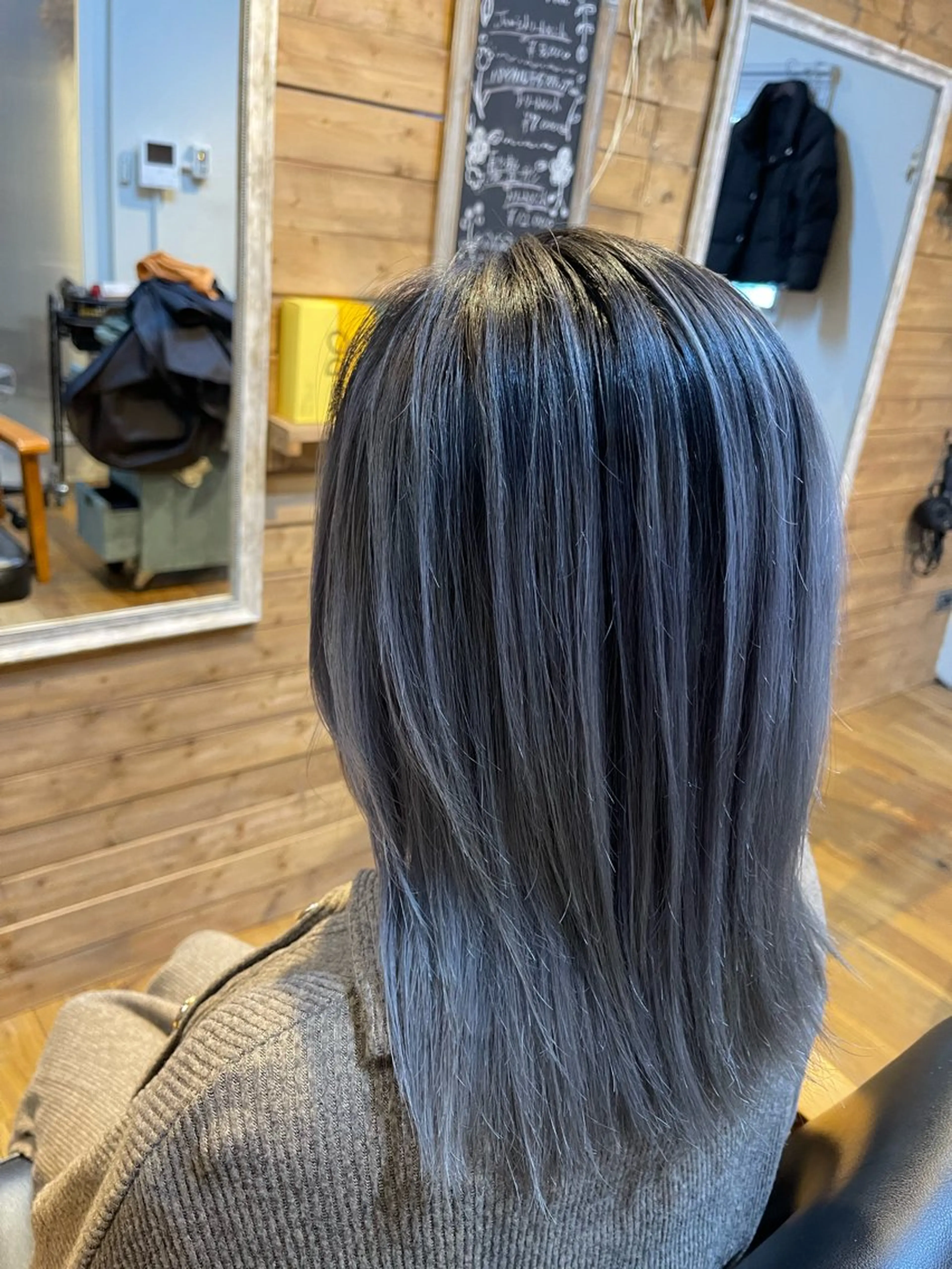 ミディアム アッシュ レイヤーカット 髪質改善/Jam's Takulowのヘアスタイル