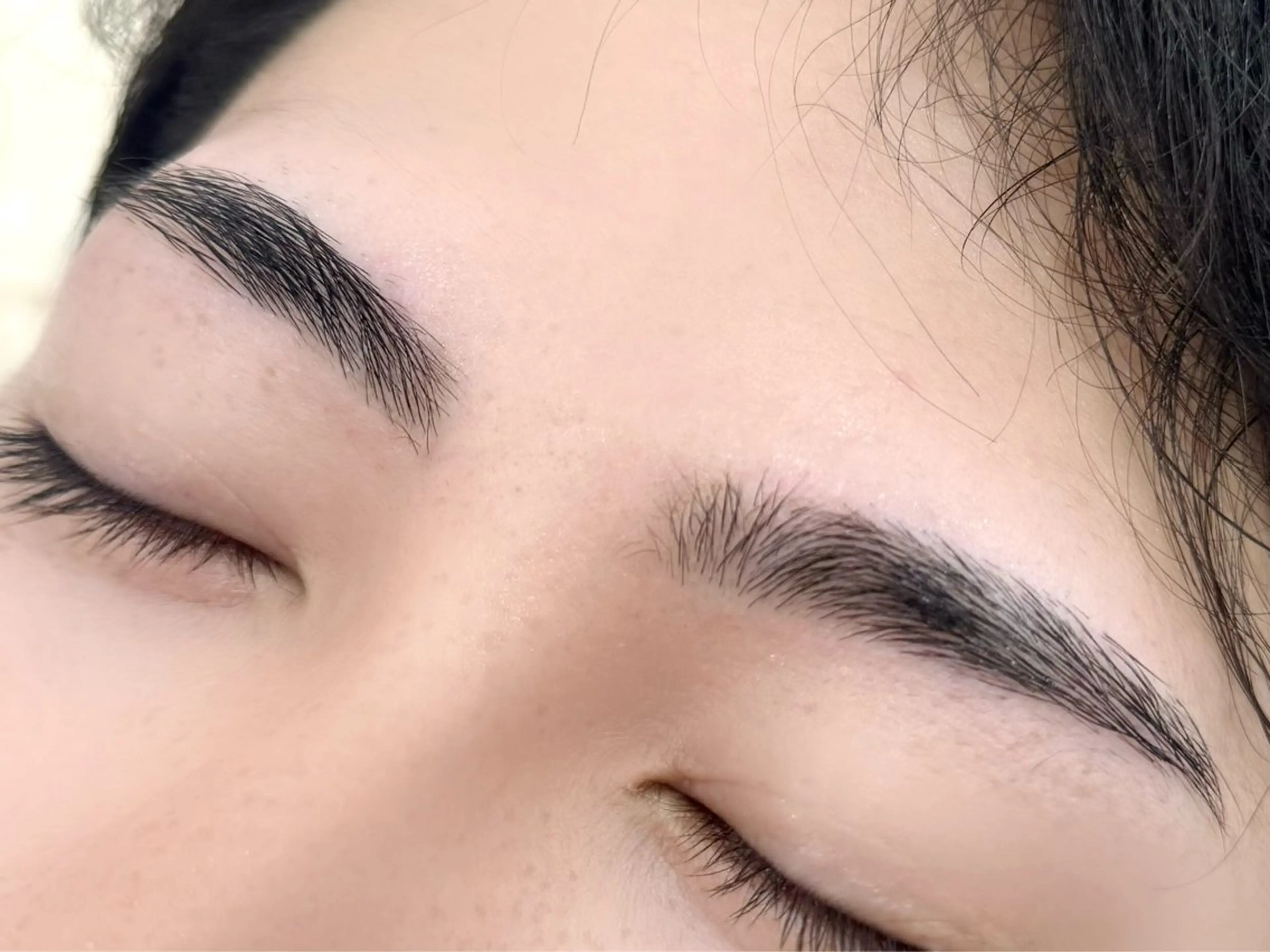 アイブロウ メンズアイブロウ 眉毛ワックス脱毛 a oのマツエク・マツパデザイン