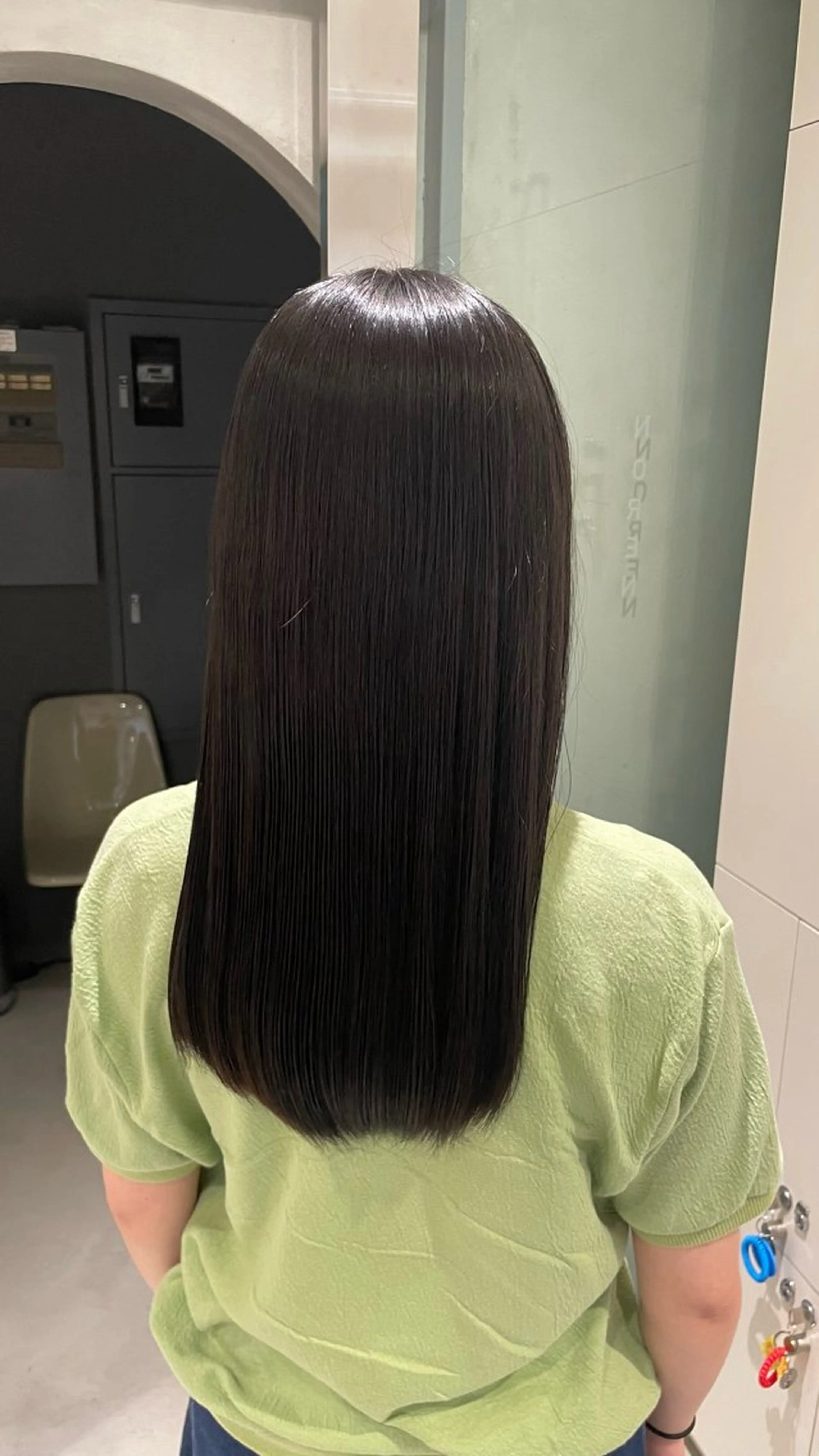 ロング カラー 透明感カラー グレージュ オリーブグレージュ オリーブグレー ヘアカラー トリートメント たかはし ゆうなのヘアスタイル