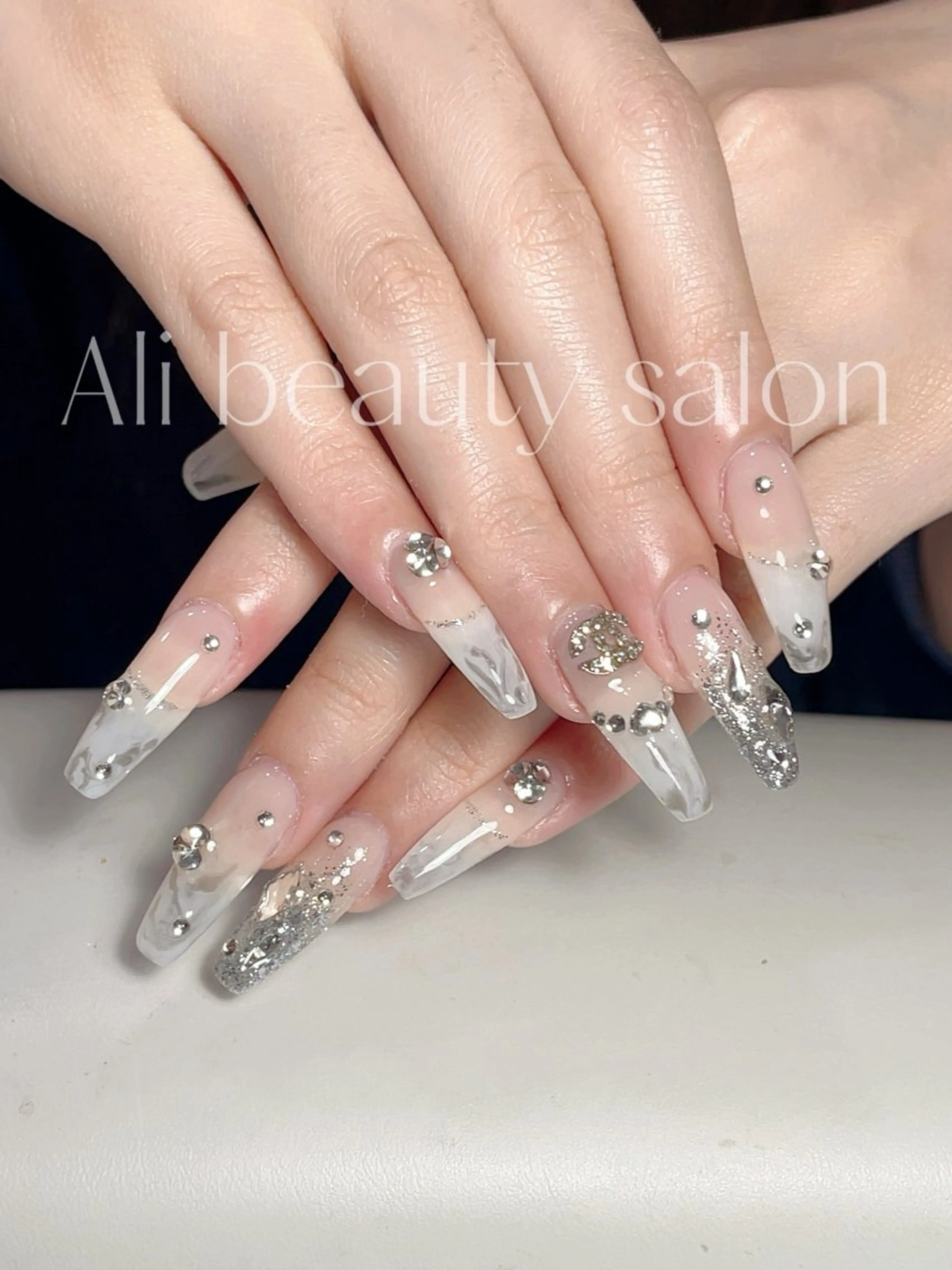 ネイル 持ち込み ハンドネイル Ali 新小岩 ネイル専門のネイルデザイン