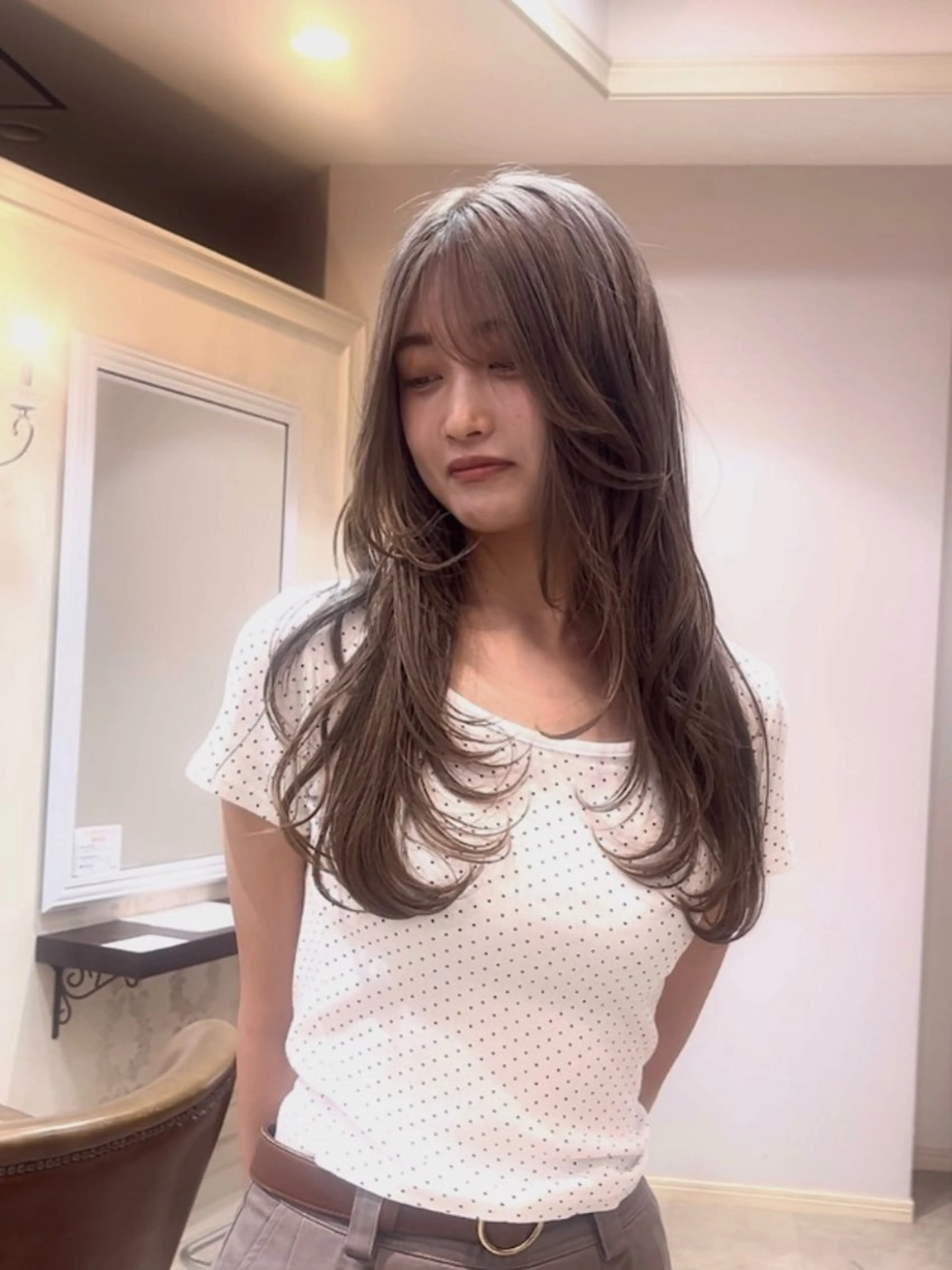 ロング 山本 梨華のヘアスタイル