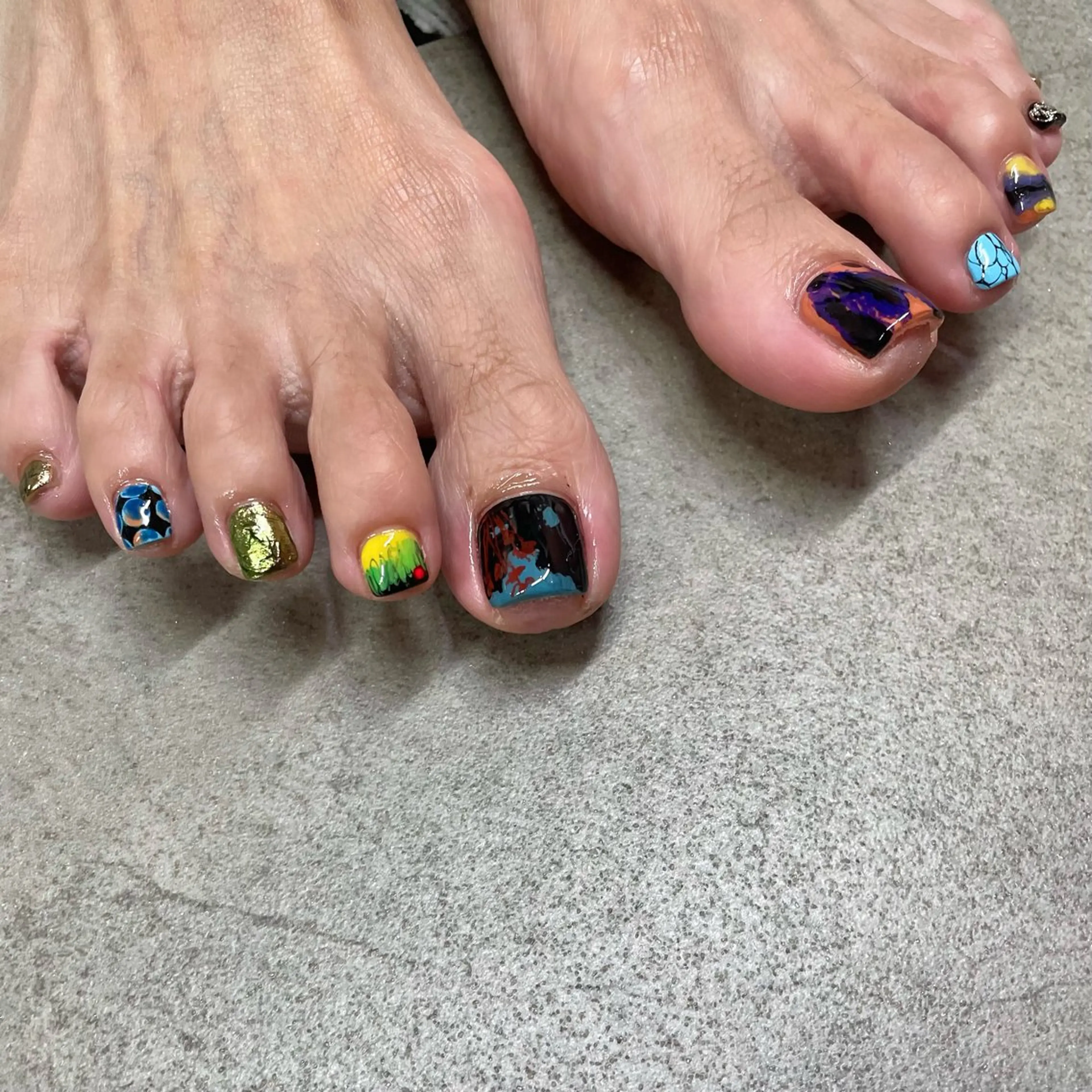 ネイル フットネイル F room 表参道のネイルデザイン