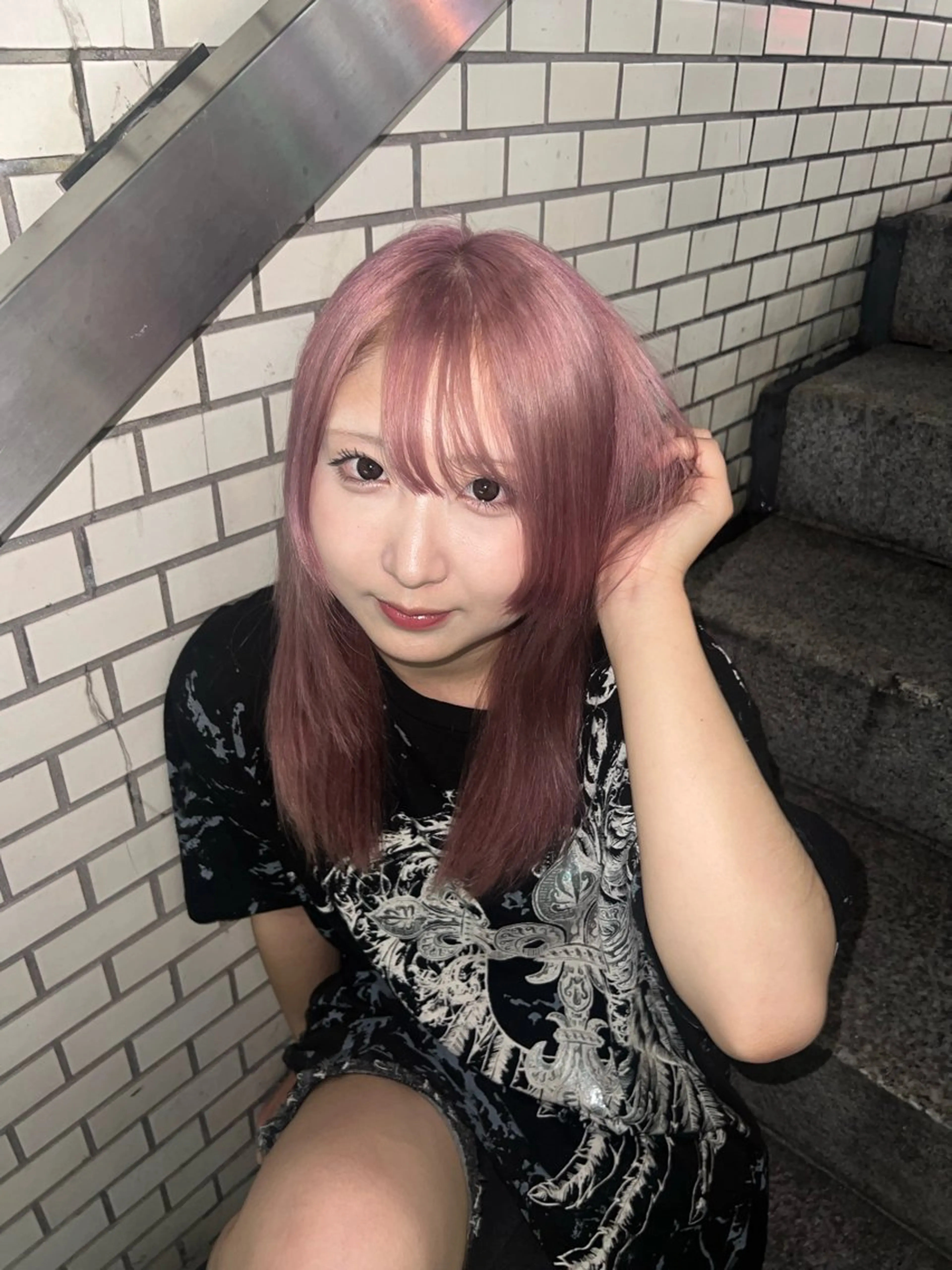 セミロング AIRA/ブリーチ ‪/透明感カラーのヘアスタイル