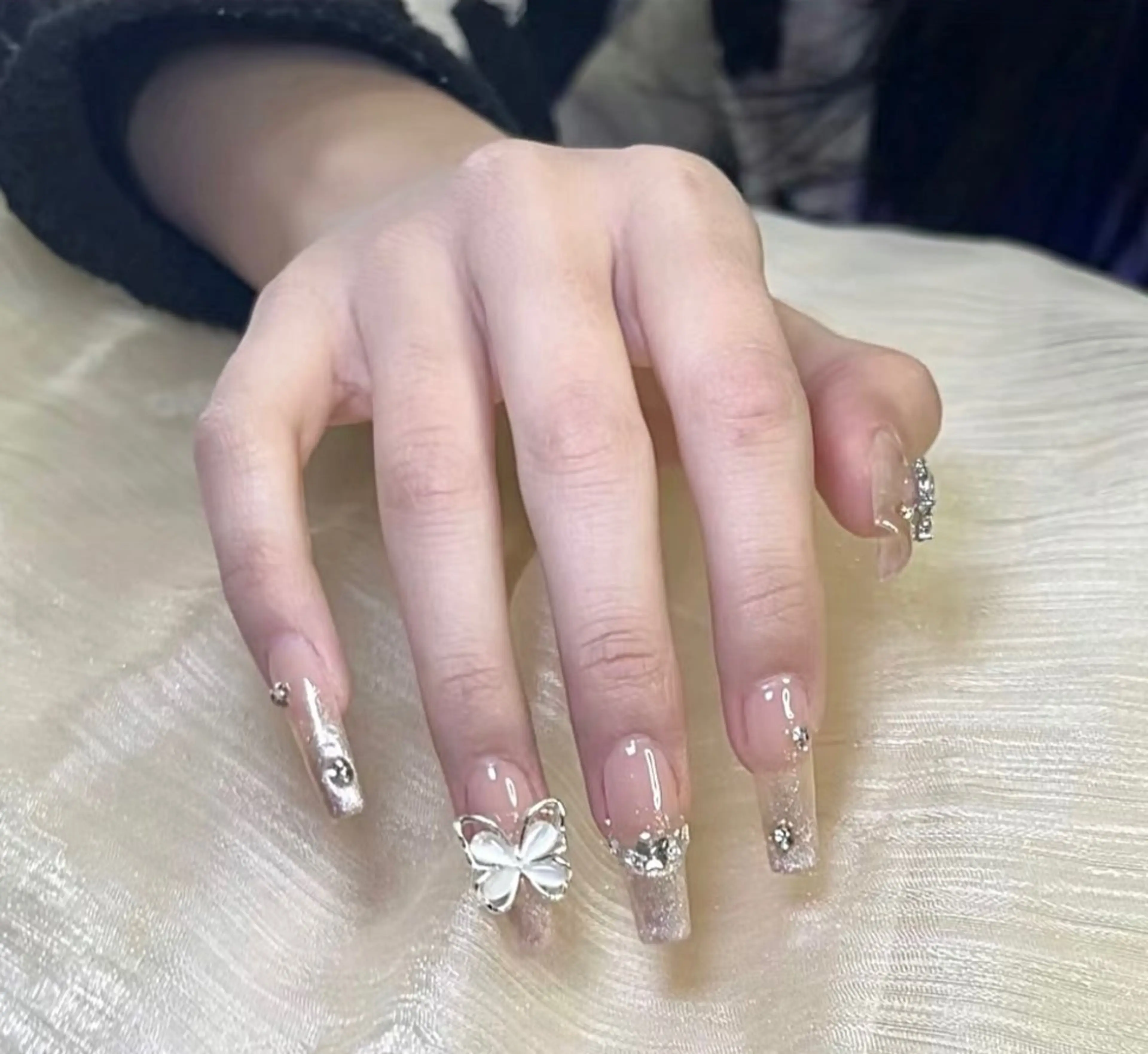 ネイル ハンドネイル 🍑 momo_nailのネイルデザイン
