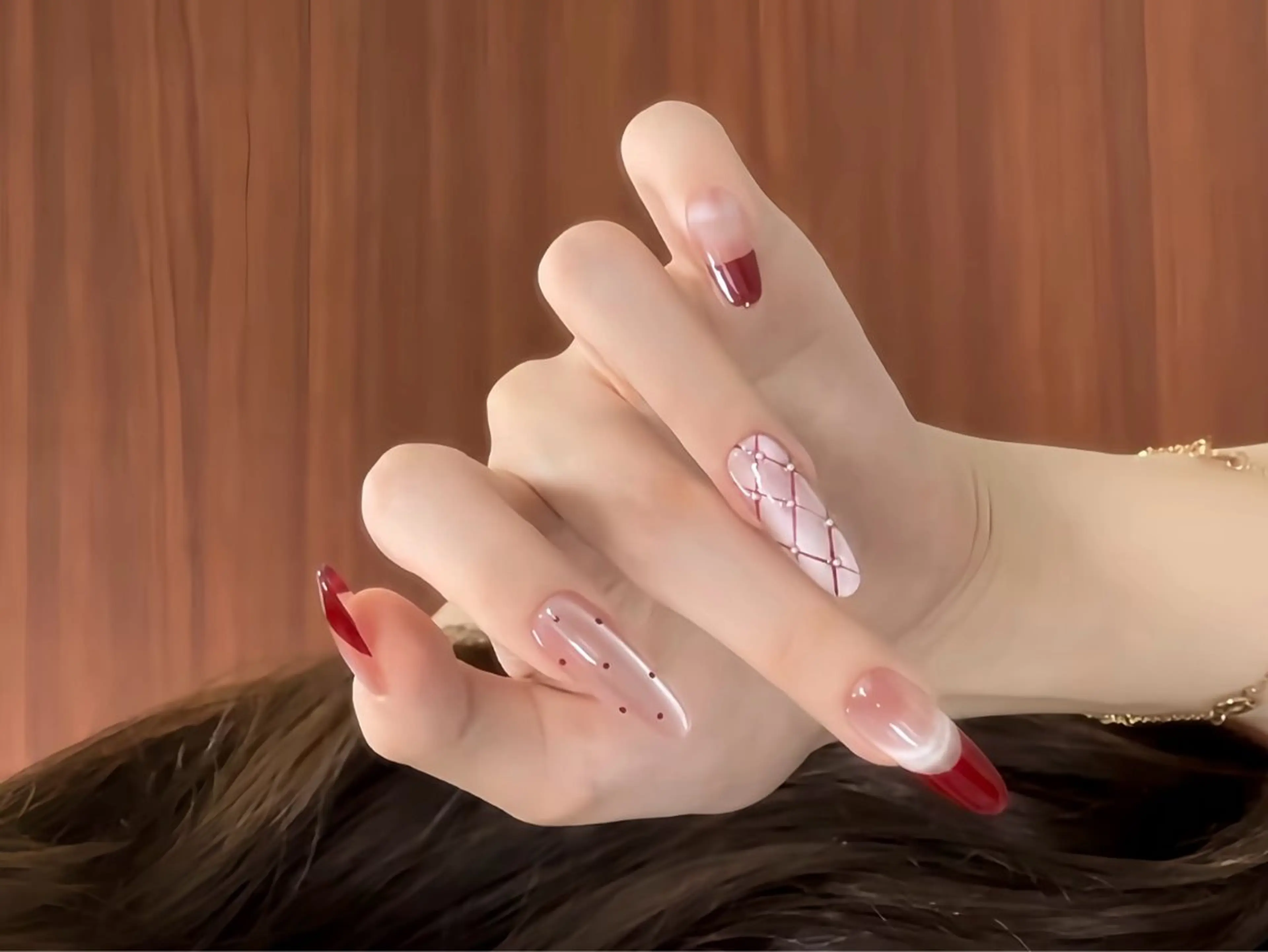 ネイル アートネイル オーロラネイル クリアネイル 長さ出し フレンチネイル 石井 百合のネイルデザイン