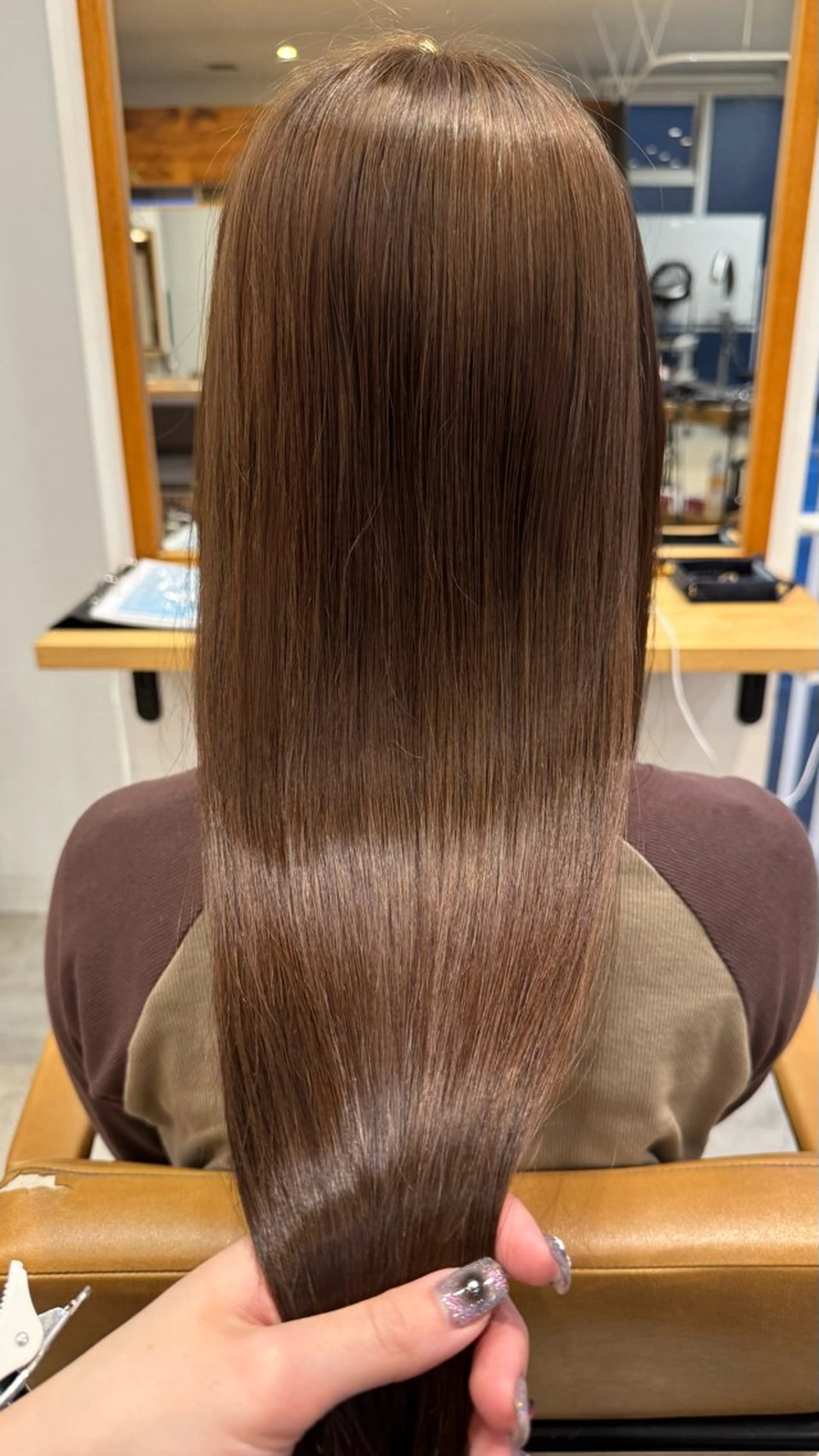 ロング カラー ベージュカラー ダブルカラー カット ヘアカラー トリートメント 磯部   匠 /顔周りカット/艶髪のヘアスタイル