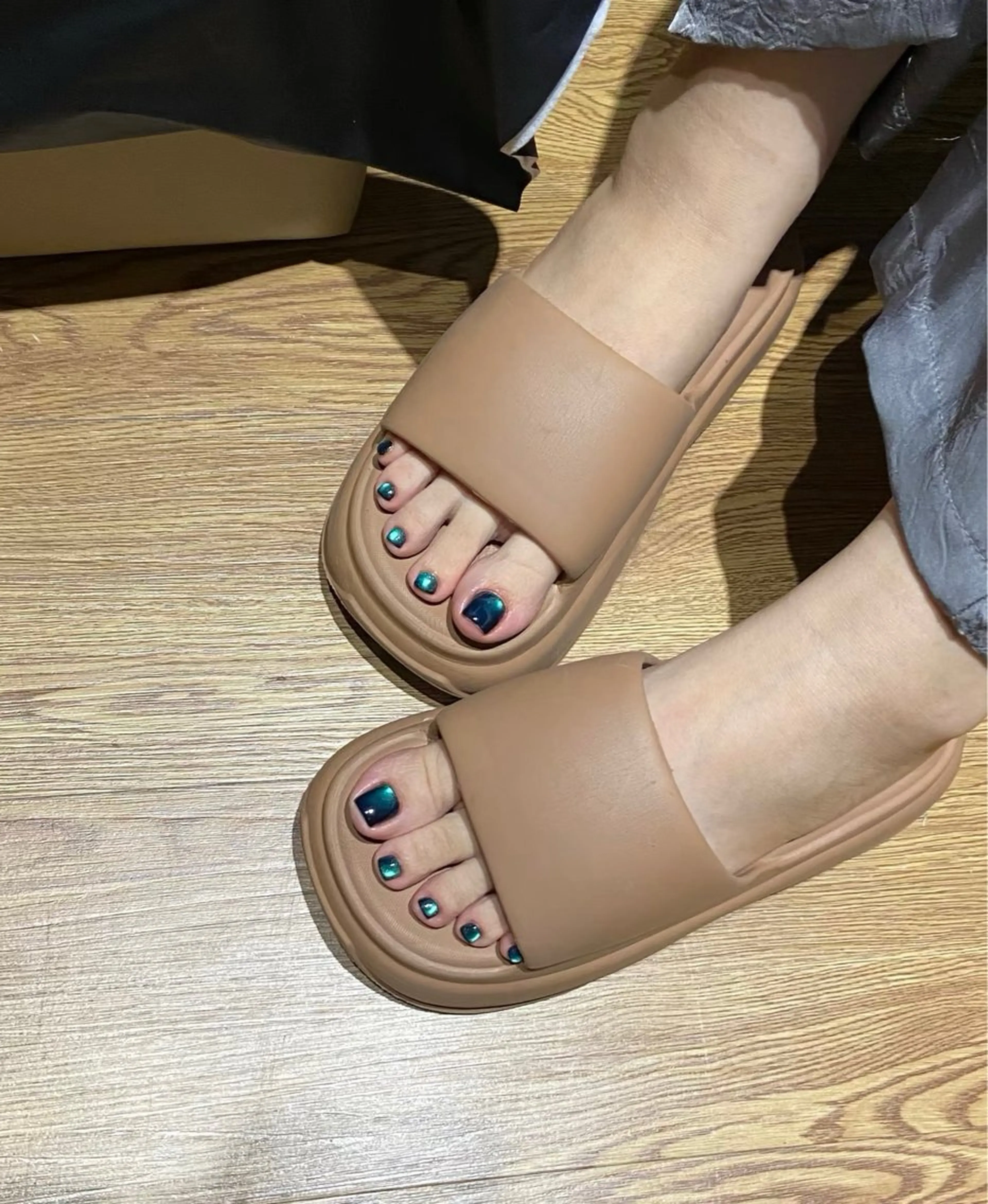 フットマクネットorラメ👠の写真