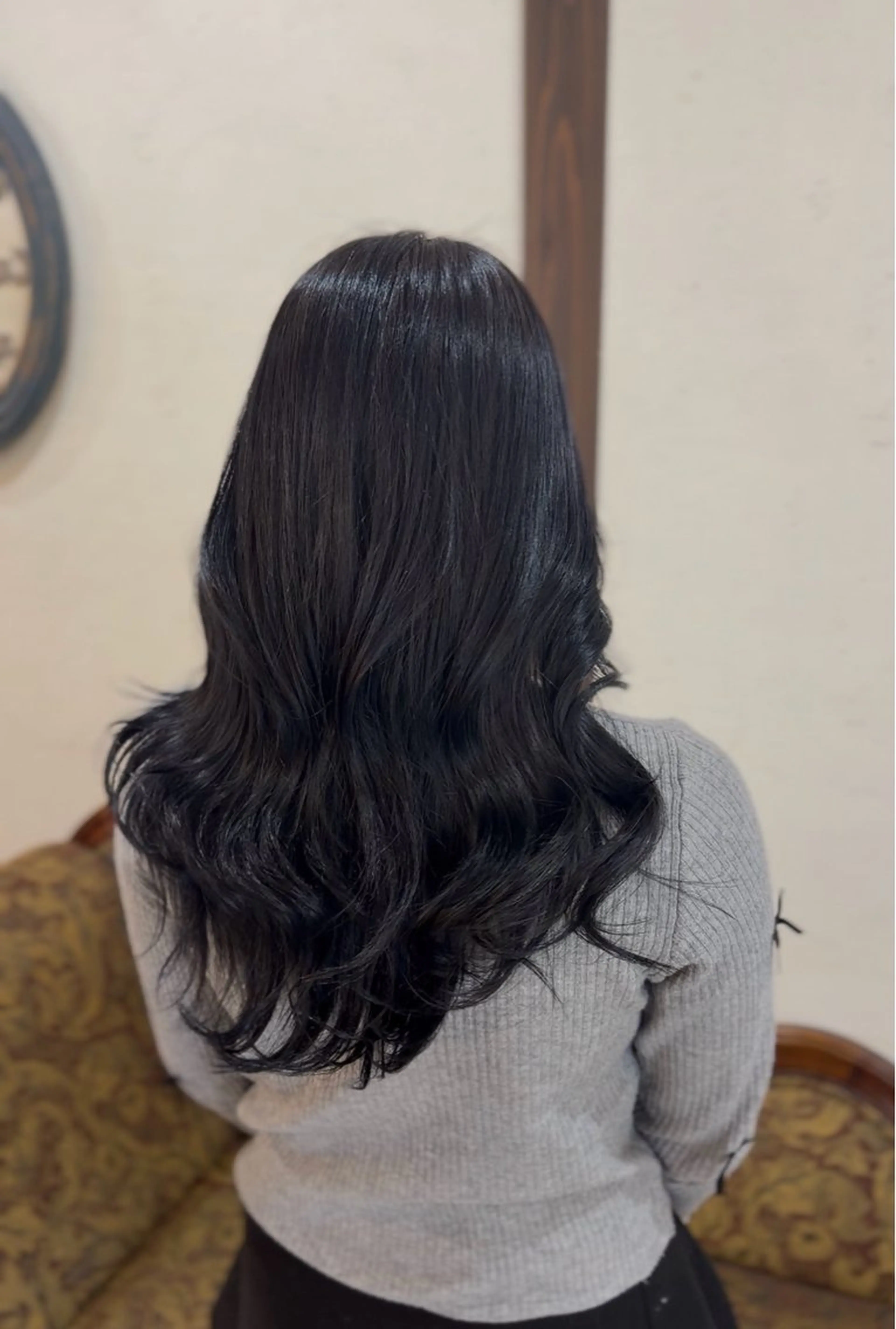 ロング カット ヘアカラー 飯星慧斗 /ブリーチ、縮毛矯正のヘアスタイル