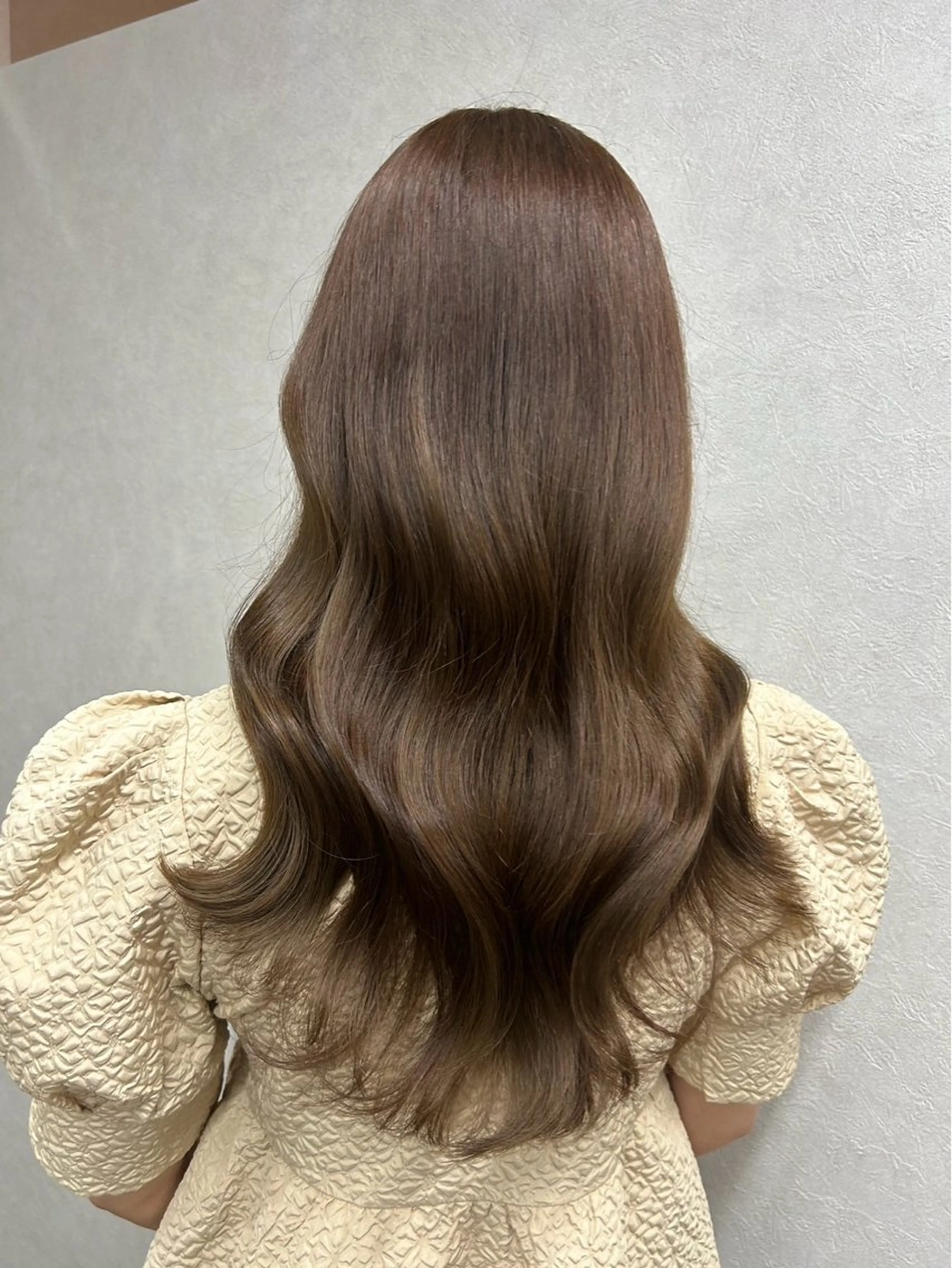 ロング 新井 彩寿花のヘアスタイル