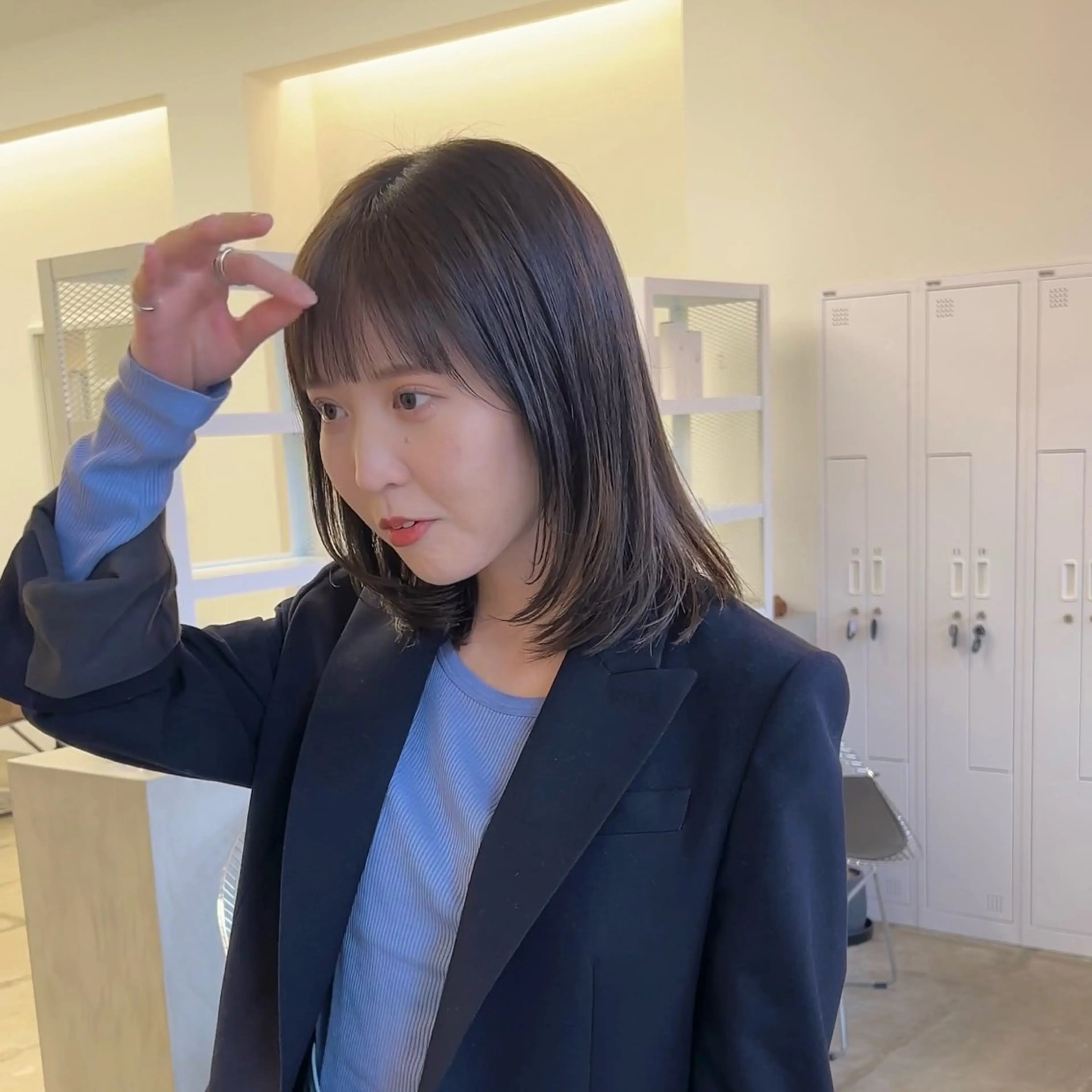 ミディアム ミディアムパーマ カット 縮毛矯正 クロスパーマ× 透明感カラー✂︎のヘアスタイル